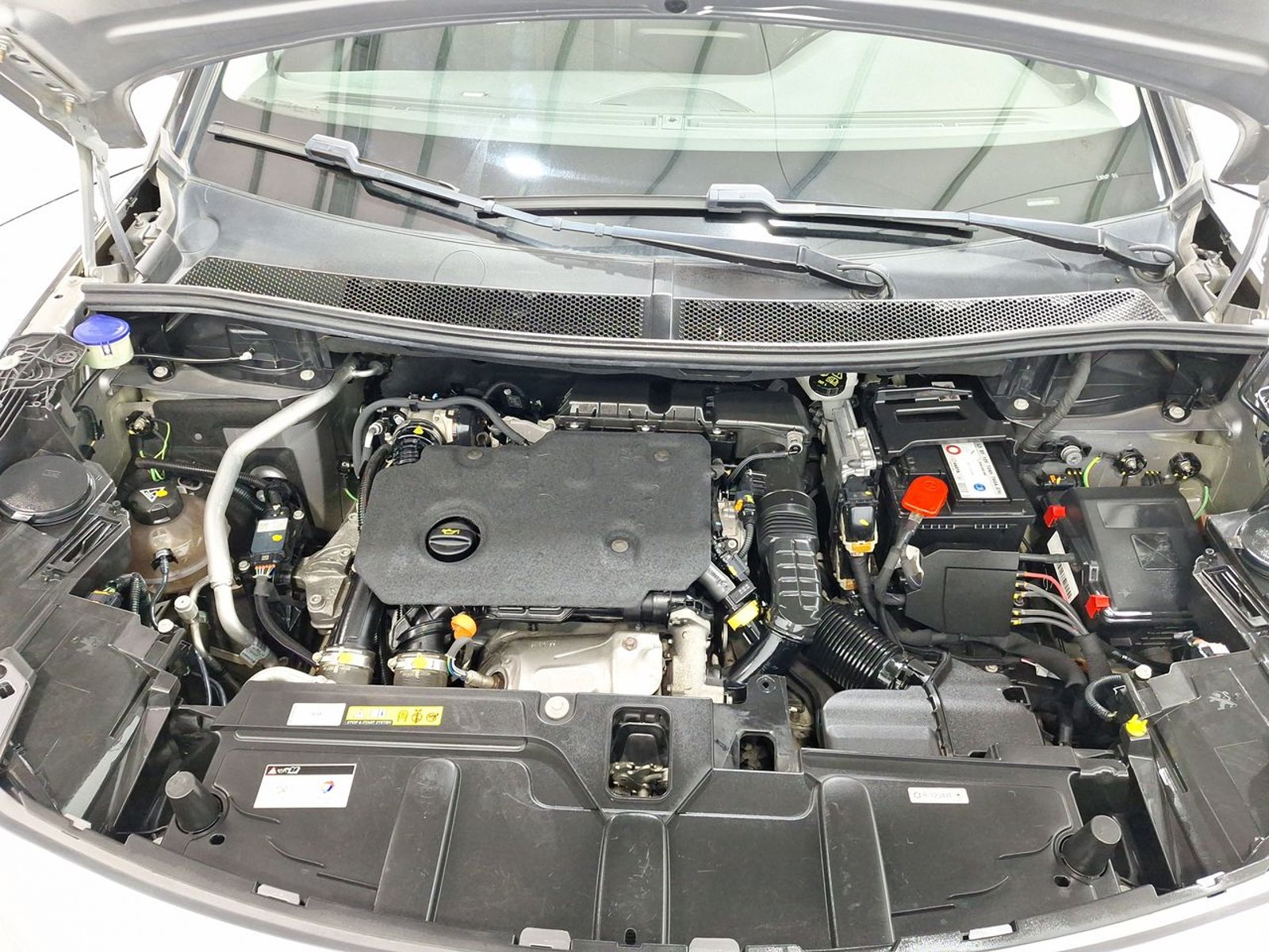 Peugeot 5008 BLUE HDI 130 HP 1.5 AUT 2020 - Imagen 15 de 20