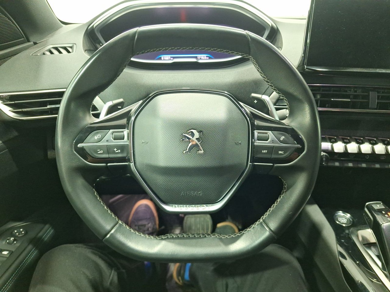 Peugeot 3008 THP 165HP 1.6 AUT 2023 - Imagen 19 de 20