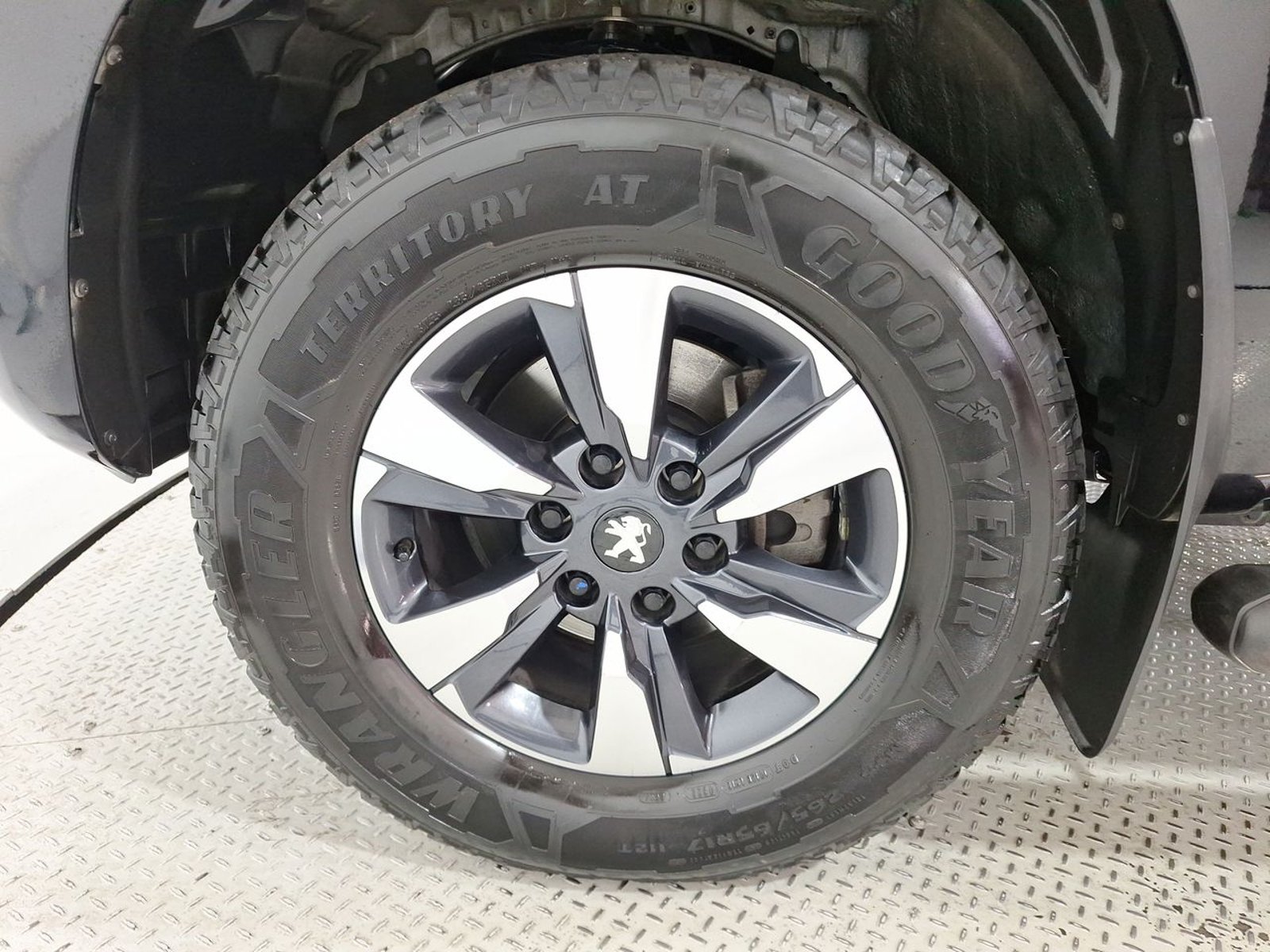 Peugeot LANDTREK BLUEHDI 4X4 2.2 AUT 2024 - Imagen 14 de 20