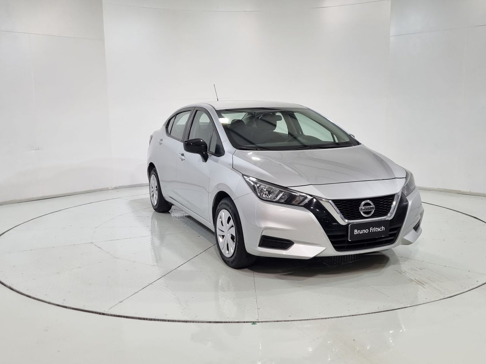 Nissan VERSA MT 1.6 2023 - Imagen 16 de 20