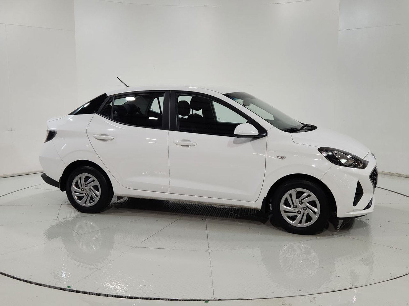 Hyundai GRAND I10 SDN 1.2 2023 - Imagen 14 de 20