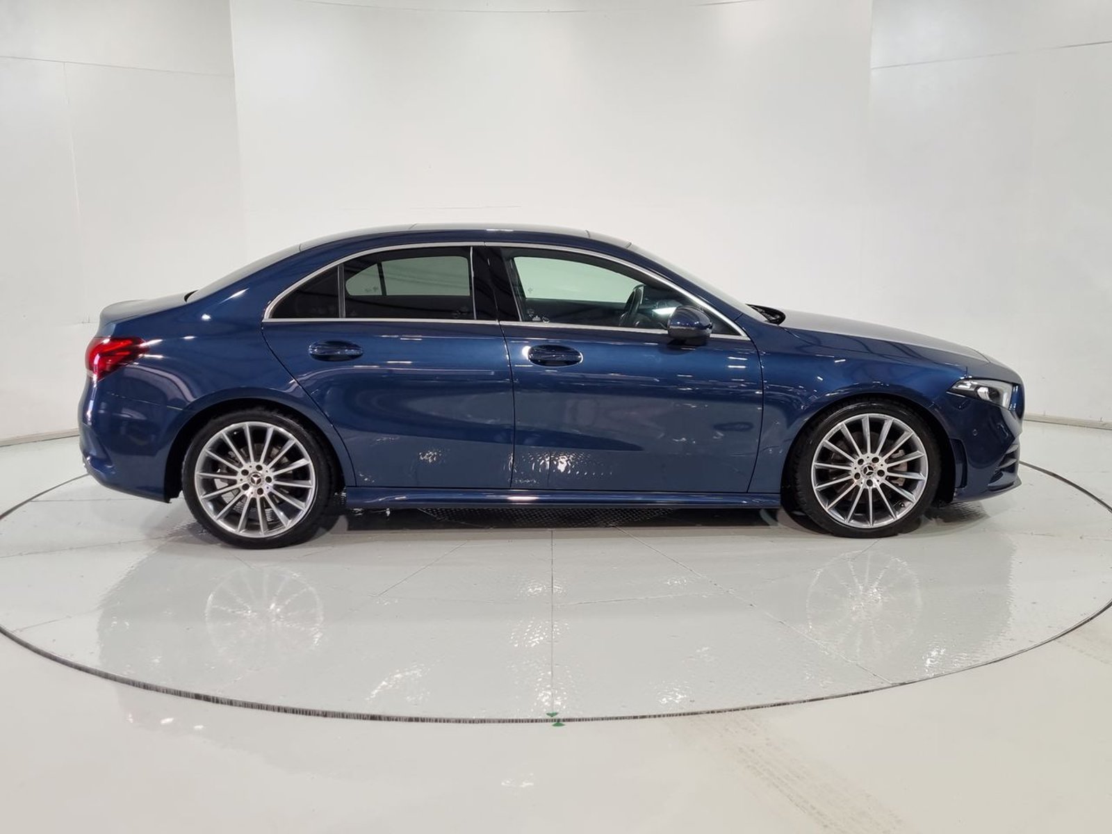Mercedes benz A250 A 250 2.0 2023 - Imagen 13 de 20