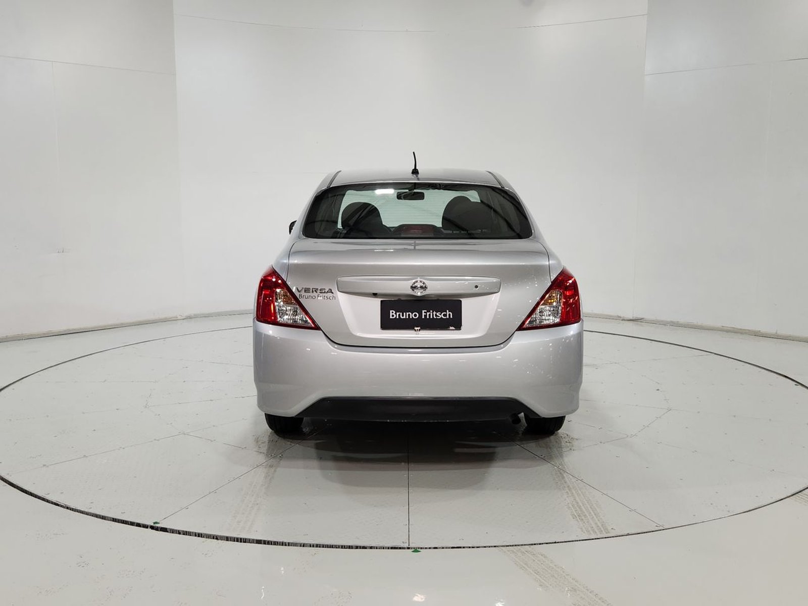 Nissan VERSA SEDAN 1.6 2020 - Imagen 9 de 20