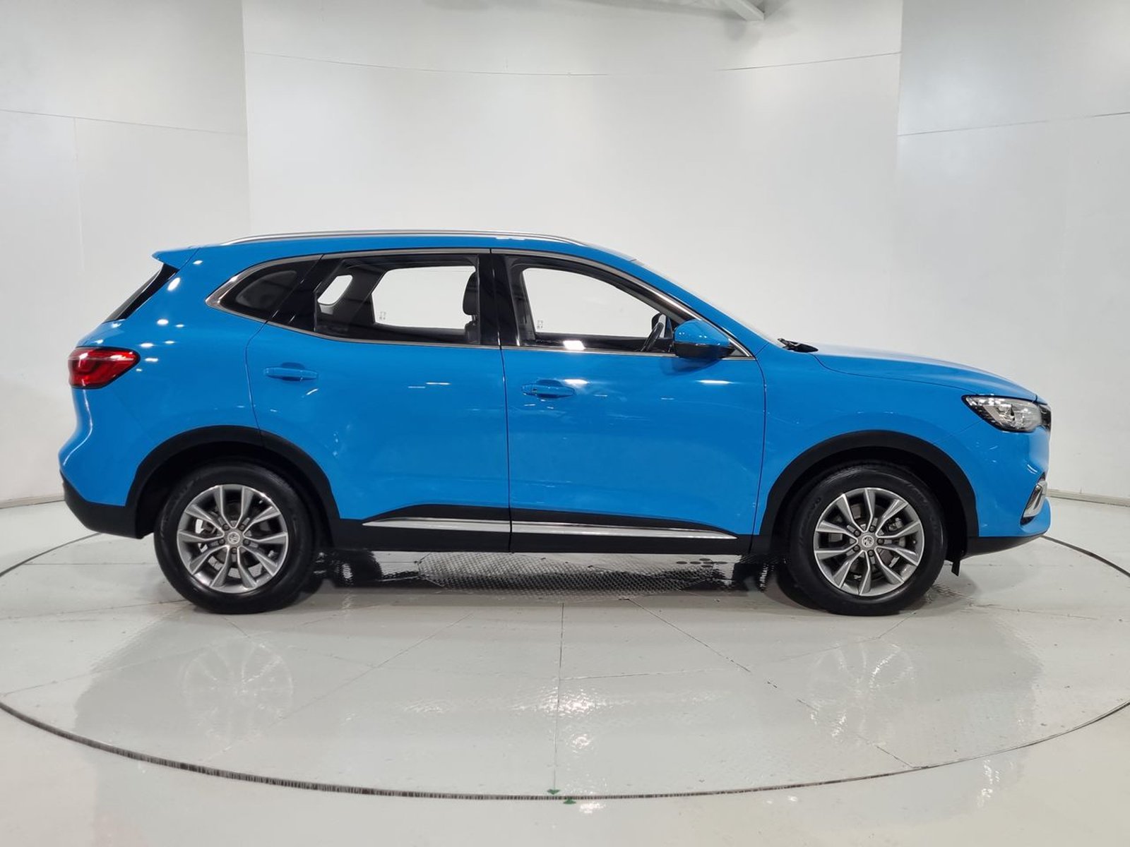 Mg HS 1.5T MT 1.5 2023 - Imagen 13 de 20