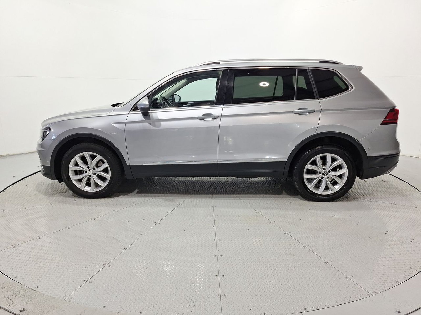 Volkswagen TIGUAN 1.4 AT 2021 - Imagen 4 de 20