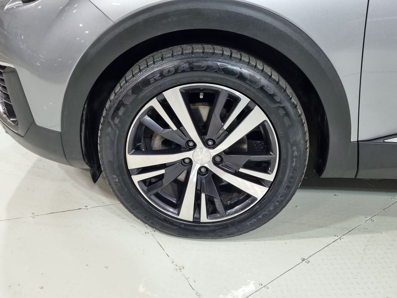 Peugeot 5008 ALLURE BLUEHDI 1.5 AT 2021 - Imagen 18 de 20