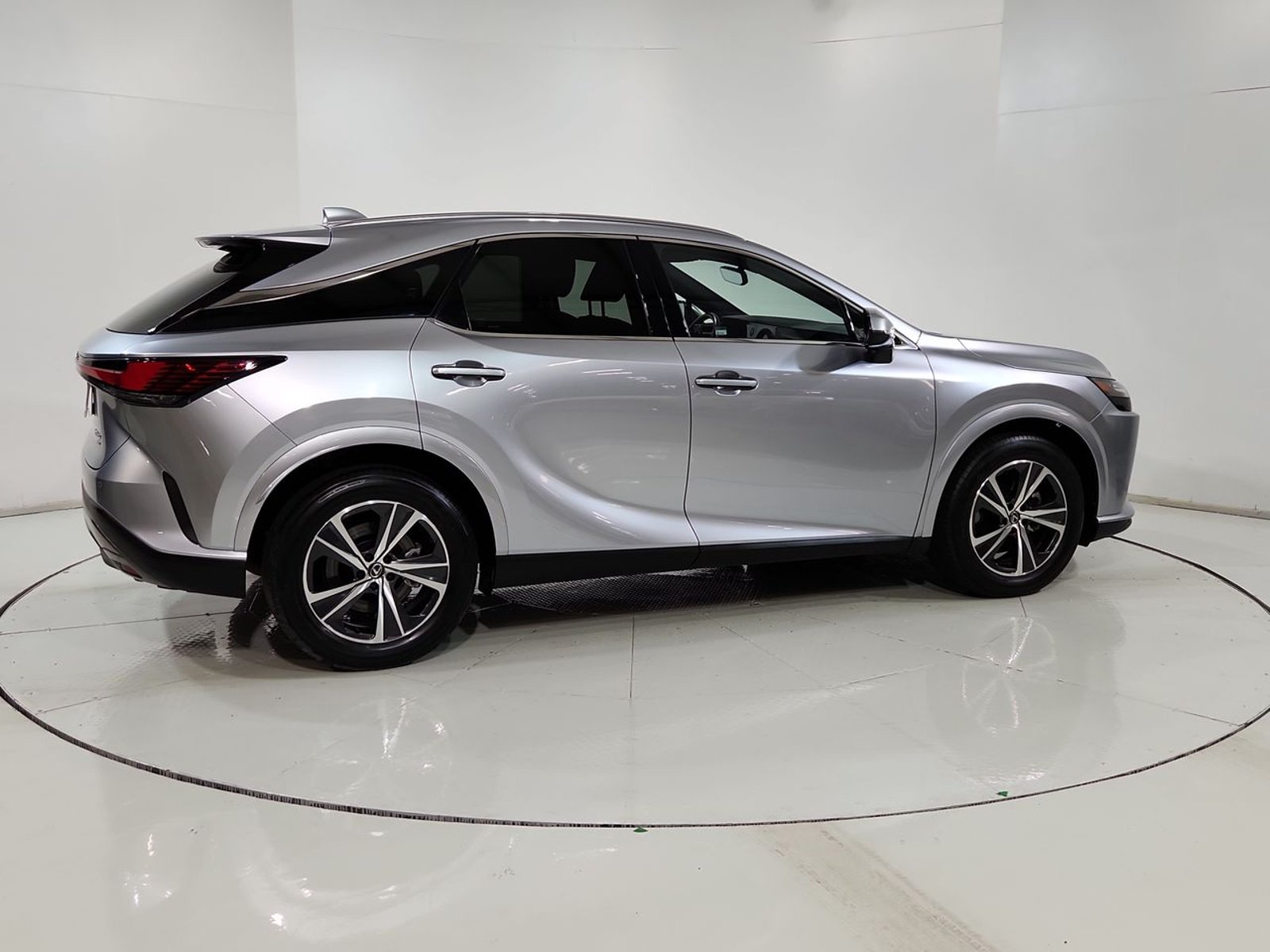 Lexus RX350 RX 350 4X4 2.4 AUT 2024 - Imagen 12 de 20