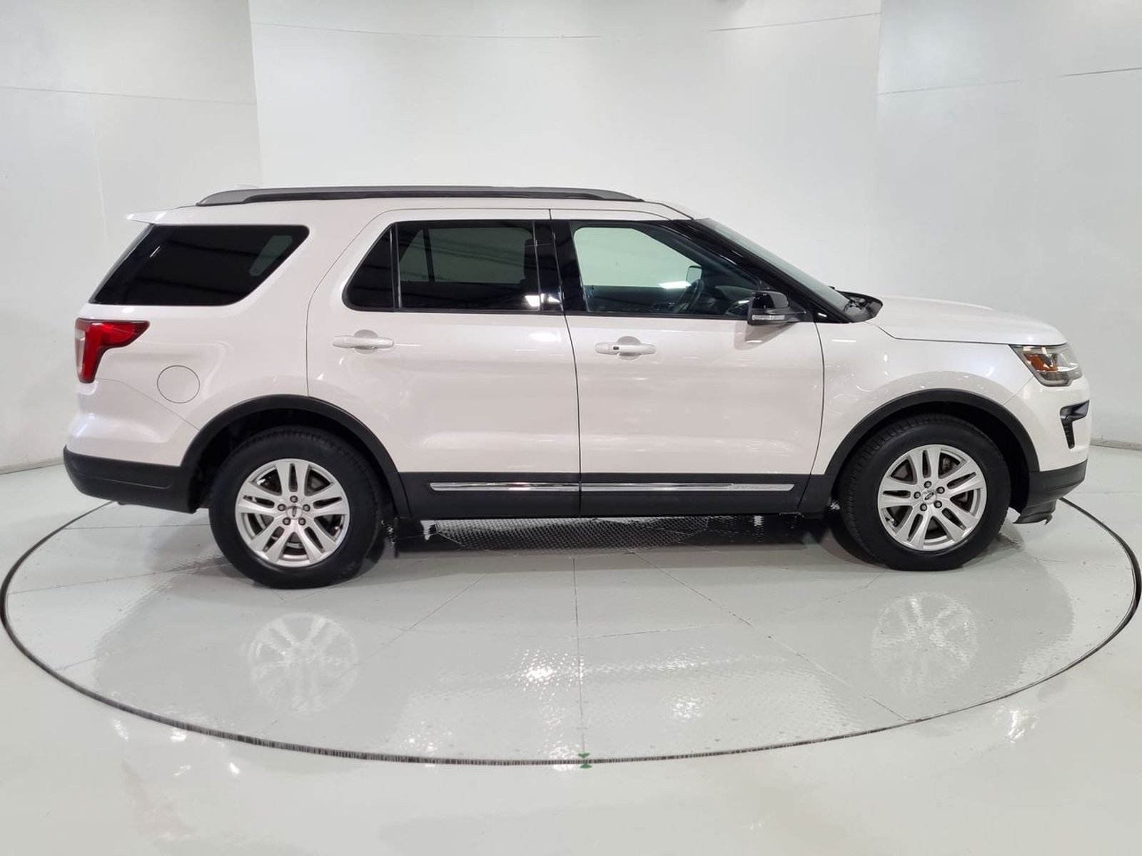 Ford EXPLORER XLT 3.5 AUT 2018 - Imagen 13 de 20