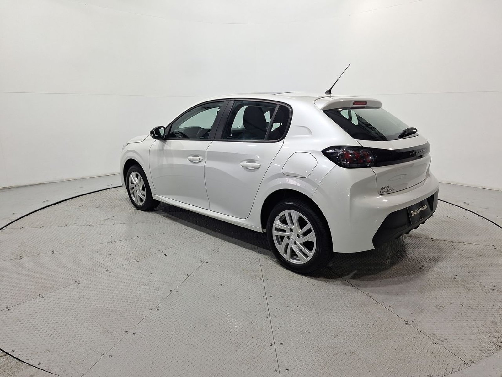 Peugeot 208 STYLE PURETECH 75 1.2 2024 - Imagen 5 de 20