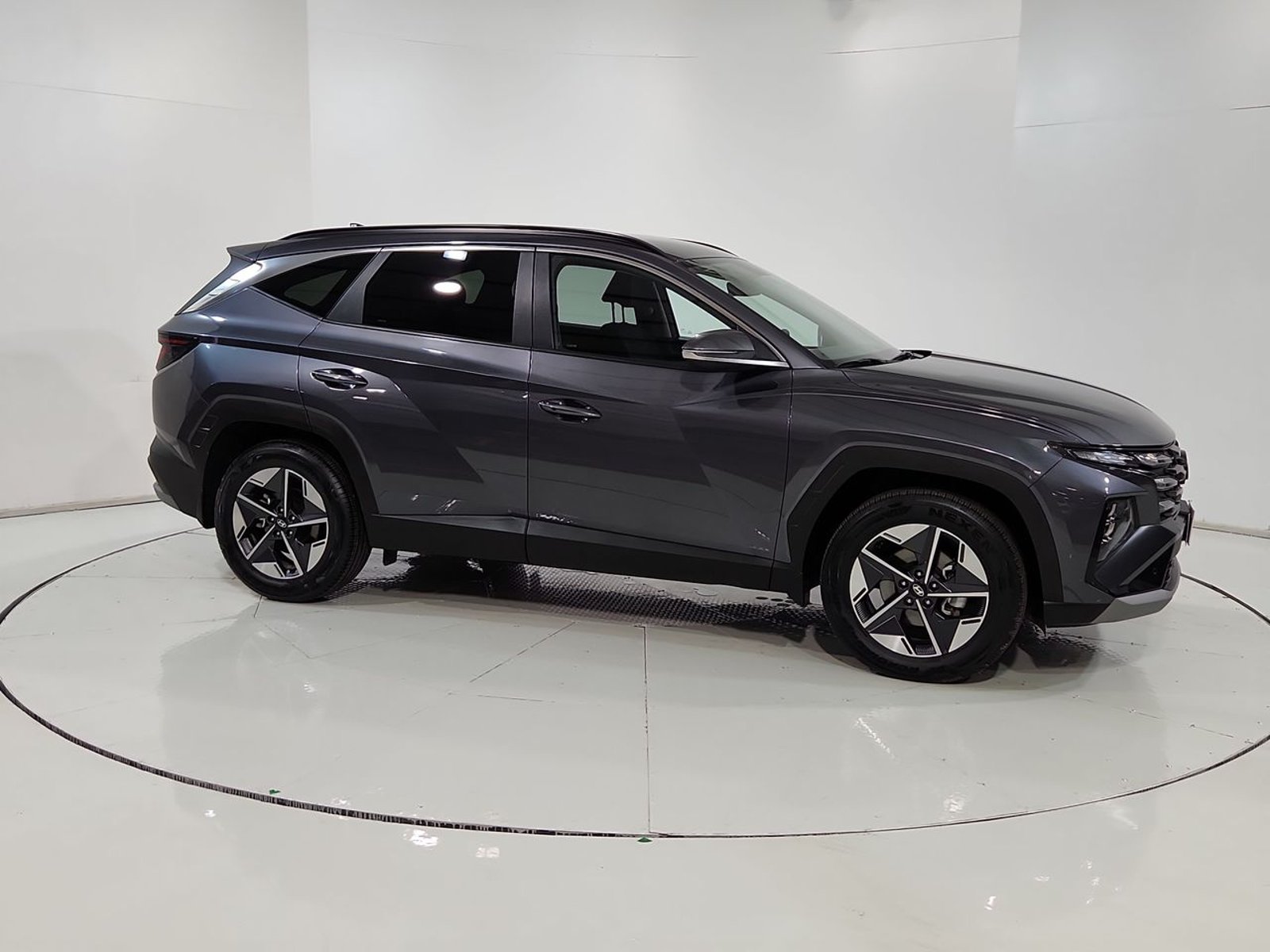 Hyundai TUCSON NX4 2.0 AUT 2025 - Imagen 14 de 20