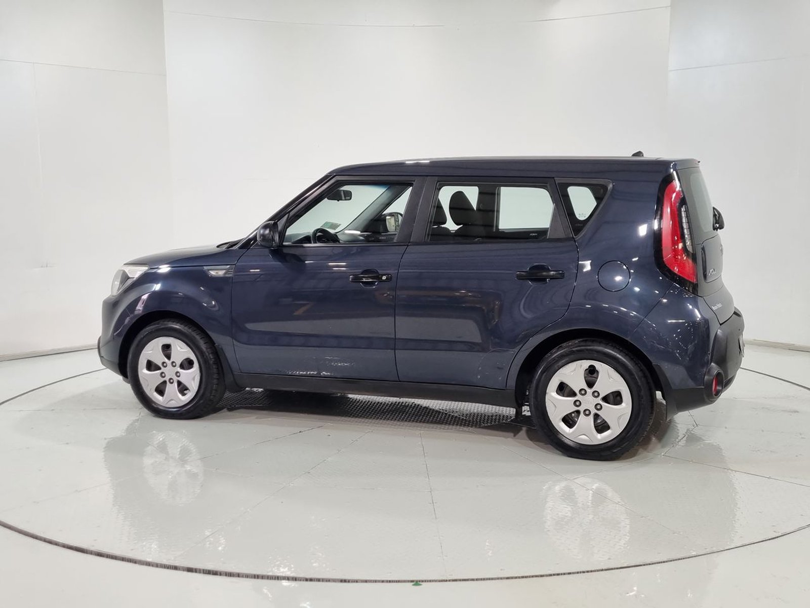 Kia SOUL LX 1.6 2016 - Imagen 6 de 20