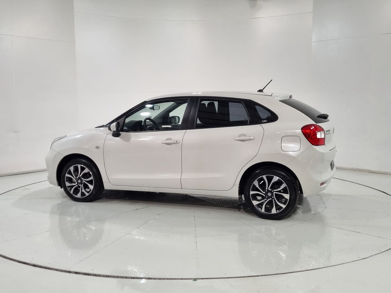 Suzuki BALENO GLS HB 1.4 AUT 2022 - Imagen 6 de 20