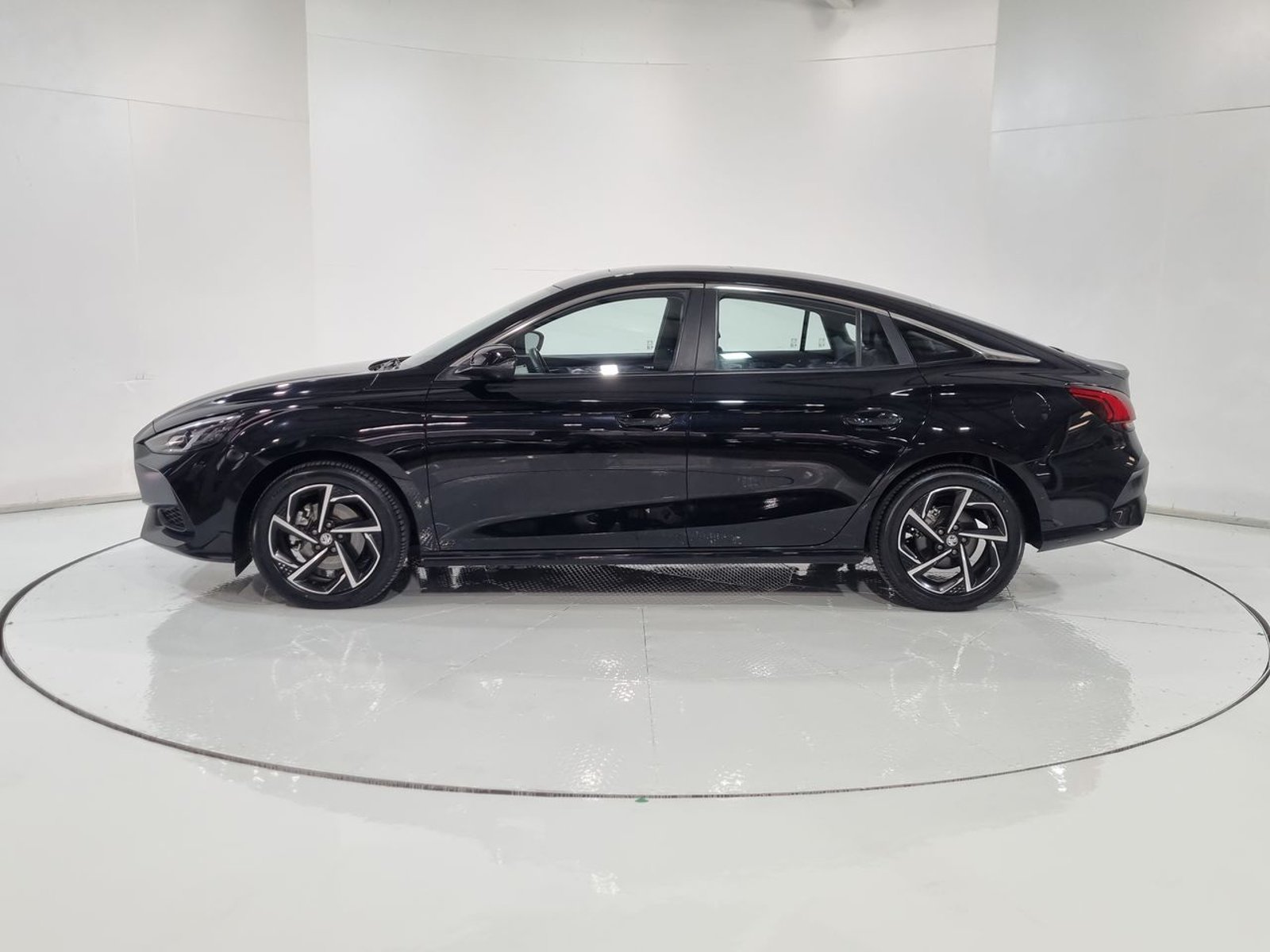 Mg GT MG GT 1.5T DCT DLX 2025 - Imagen 5 de 20