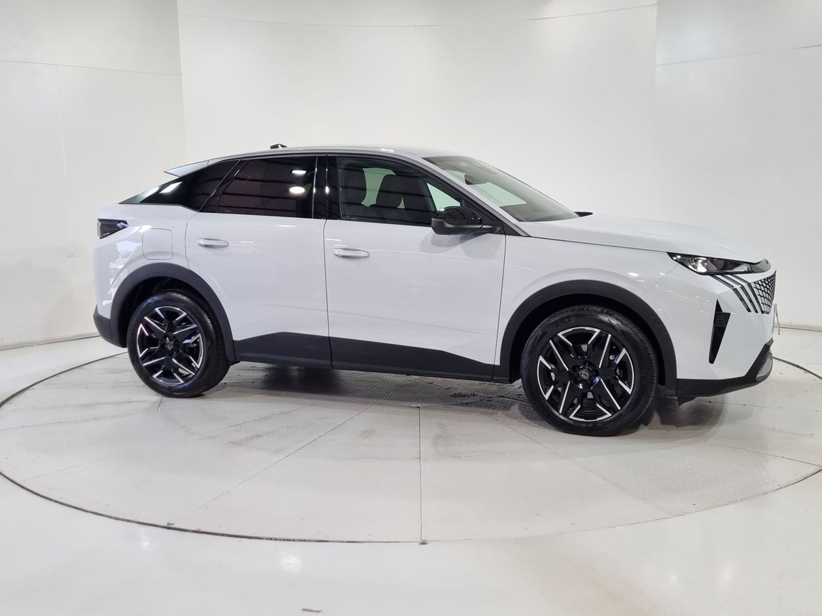 Peugeot 3008 PREMIER 1.2 AUT 2025 - Imagen 14 de 20