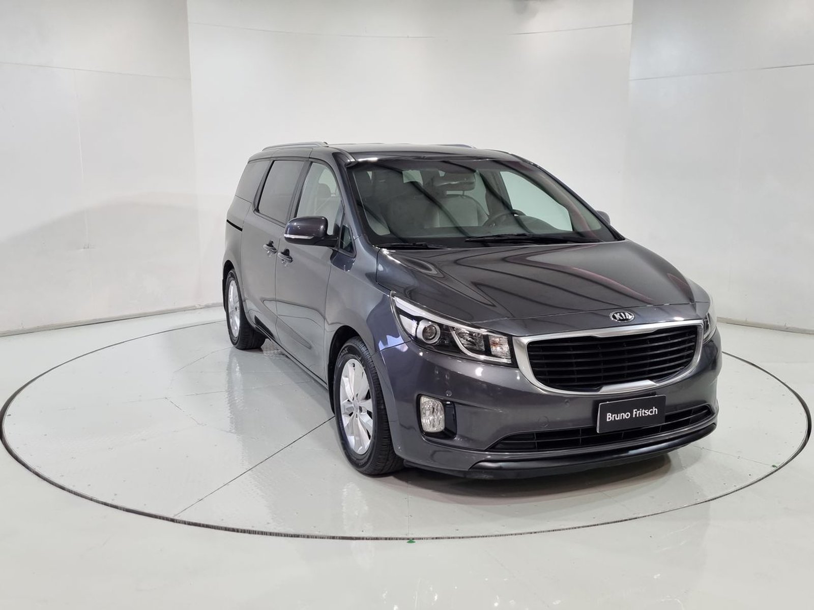 Kia GRAND CARNIVAL EX 3.3 AUT 2017 - Imagen 16 de 20