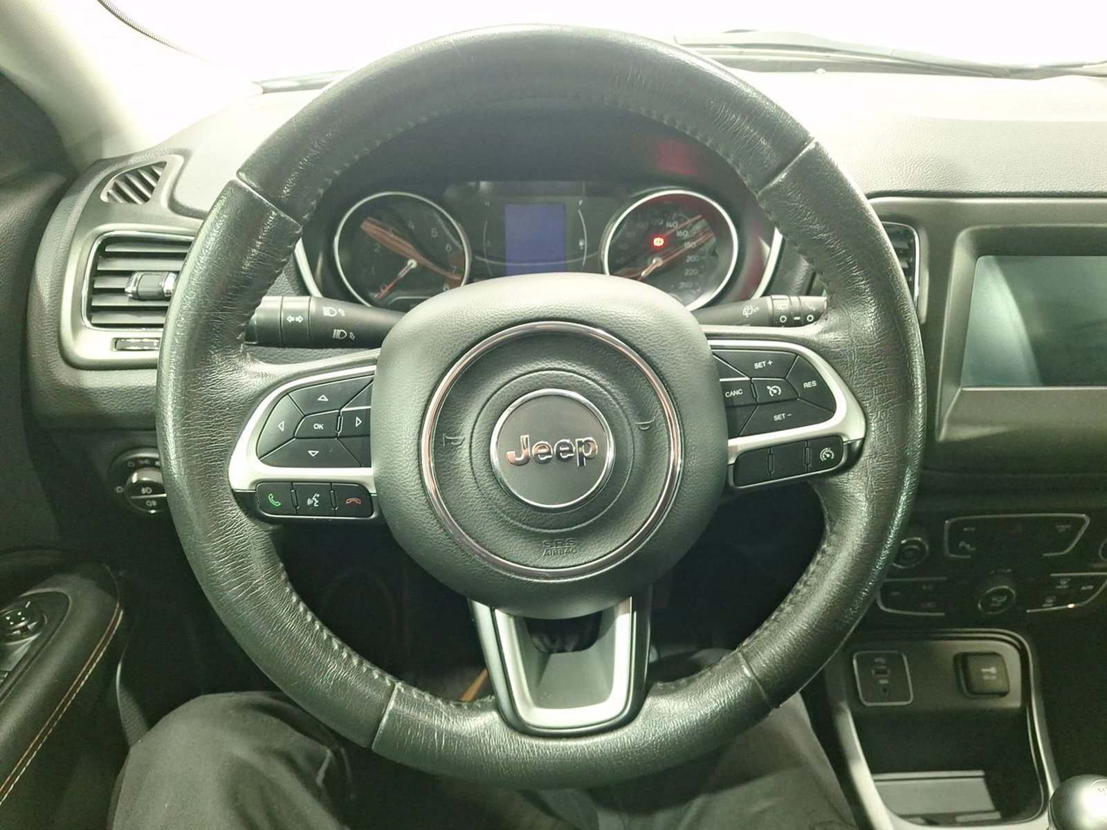 Jeep COMPASS SPORT 2.4 2019 - Imagen 19 de 20