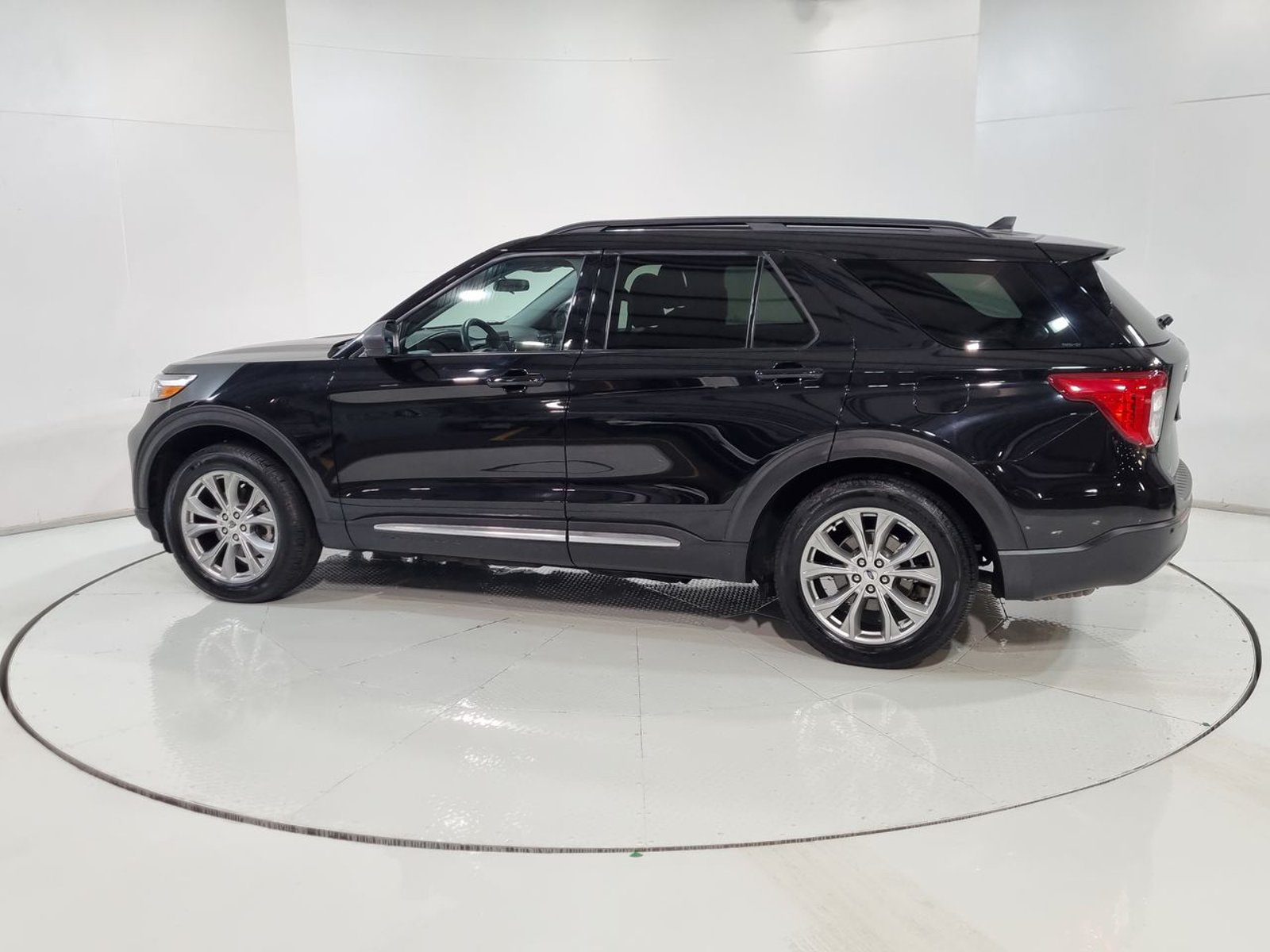 Ford EXPLORER XLT 2.3 AUT 2024 - Imagen 6 de 20