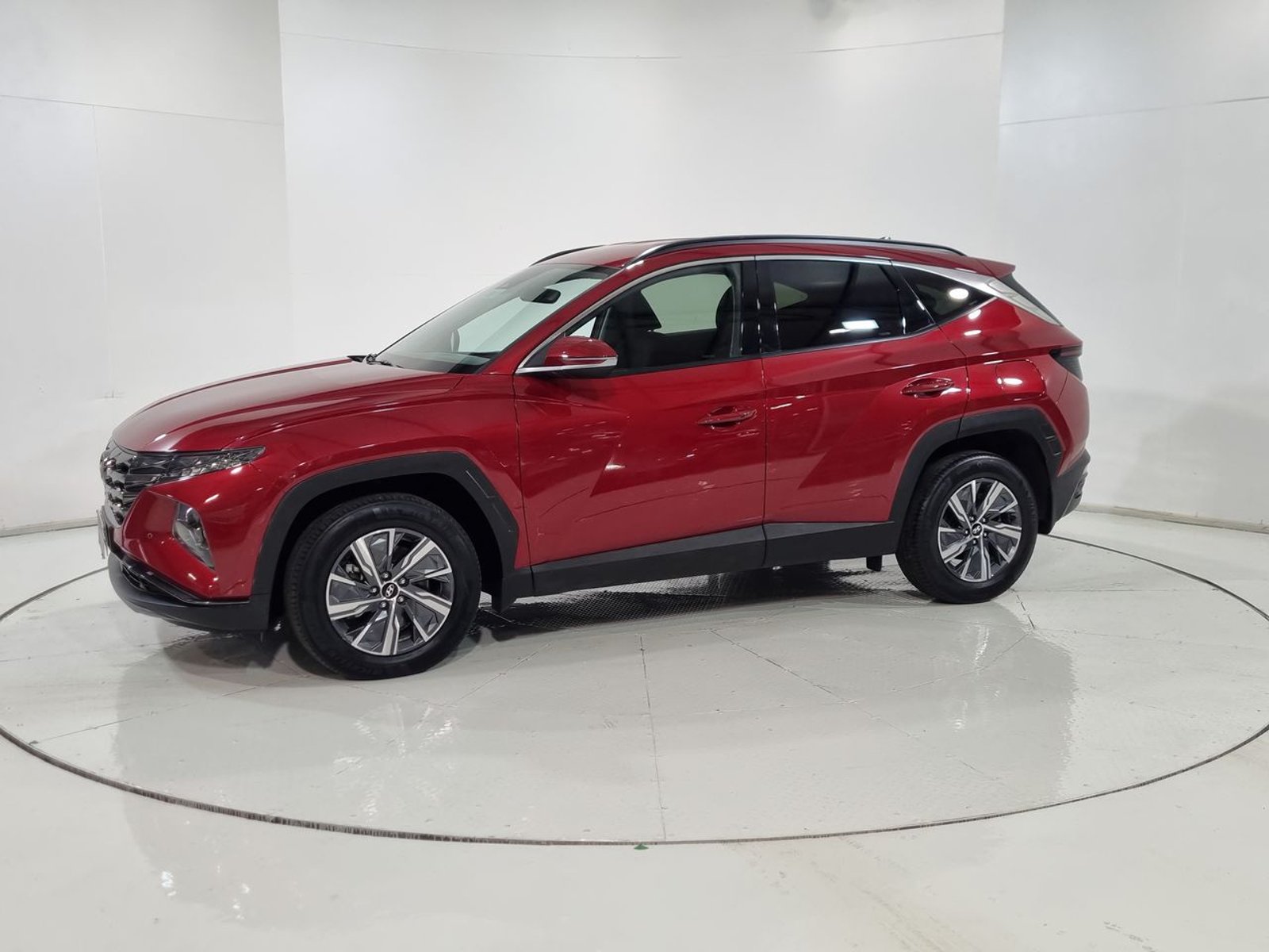 Hyundai TUCSON NX4 GDI 1.6 AUT 2024 - Imagen 4 de 20