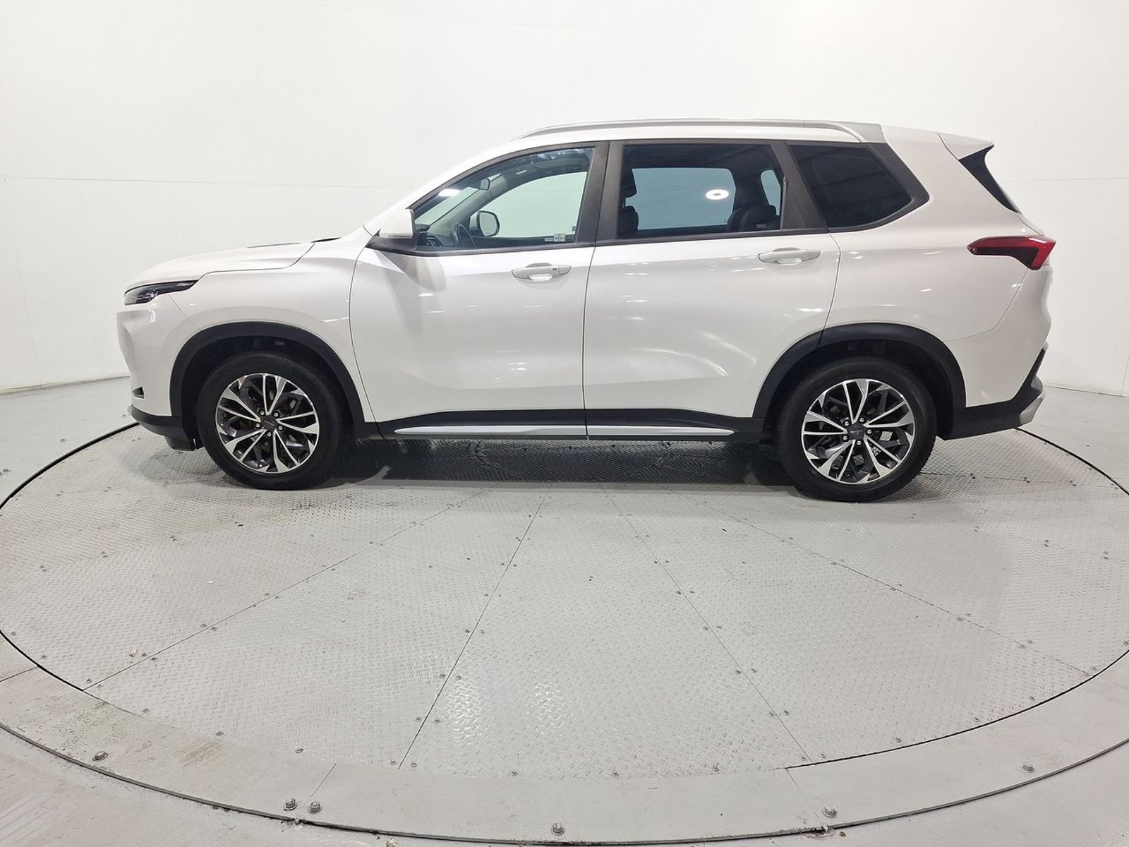 Maxus D60 ELITE 1.5 AUT 2024 - Imagen 4 de 20
