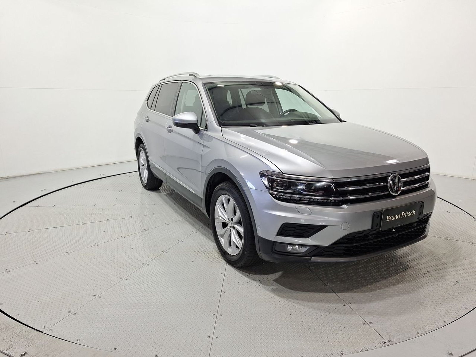 Volkswagen TIGUAN 1.4 AT 2021 - Imagen 12 de 20