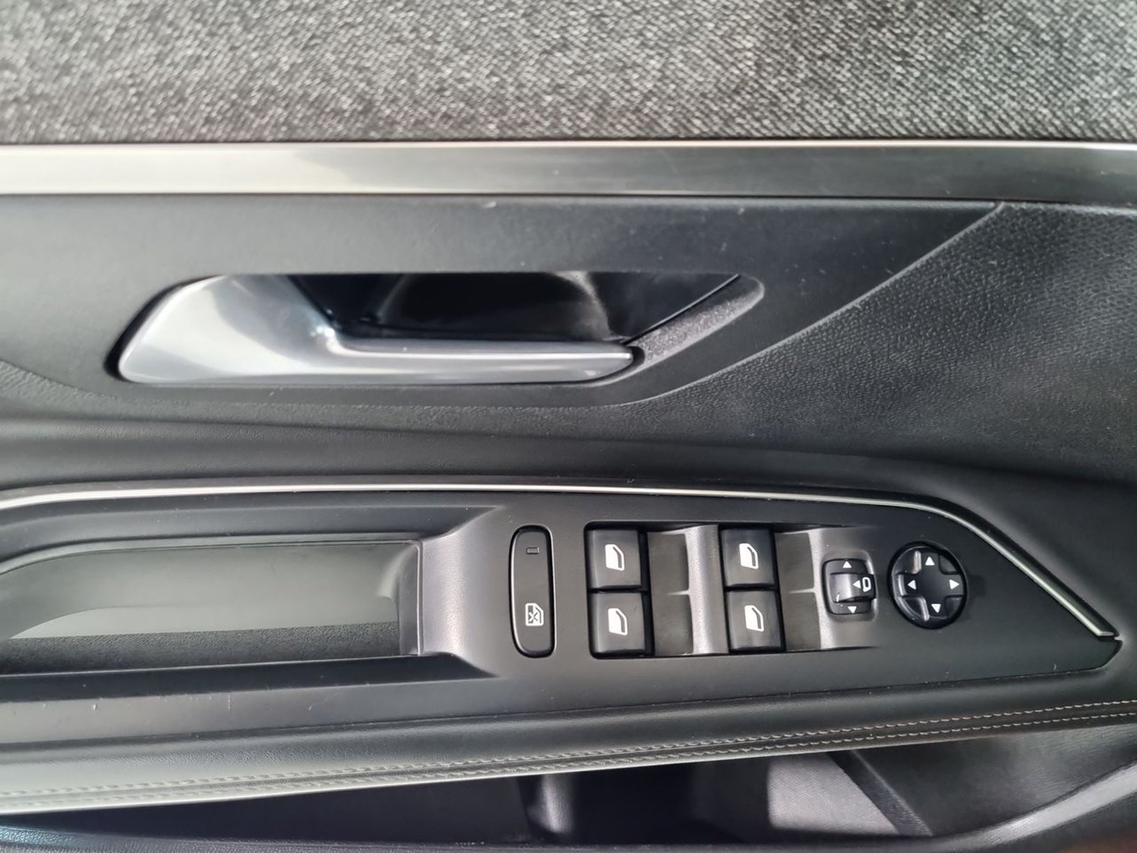 Peugeot 3008 ALLURE 1.6 AT 2017 - Imagen 20 de 20