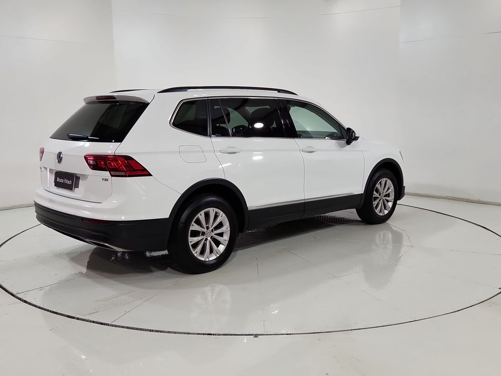 Volkswagen TIGUAN TSI 1.4 AUT 2018 - Imagen 11 de 20