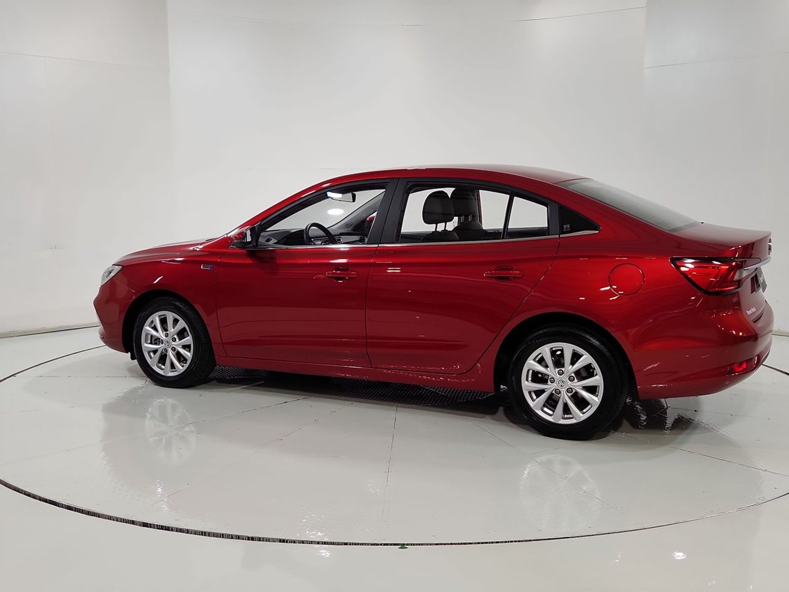 Mg 5  1.5L MT 2025 - Imagen 6 de 20