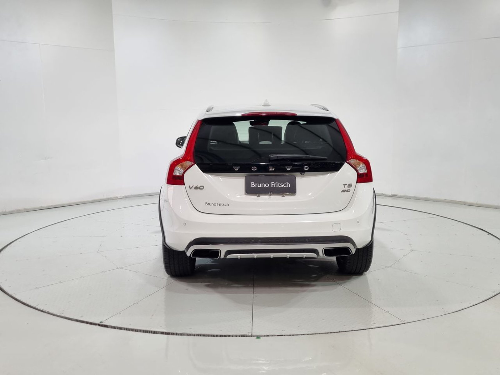 Volvo V60CC T5 AWD 2.5 2017 - Imagen 9 de 20