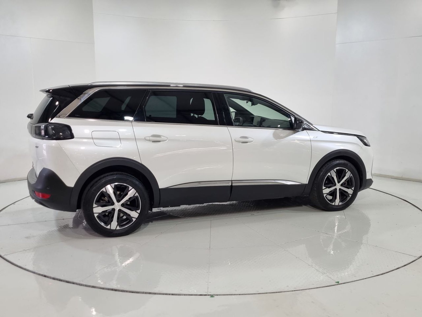 Peugeot 5008 BLUEHDI 130 1.5 AUT 2023 - Imagen 12 de 20