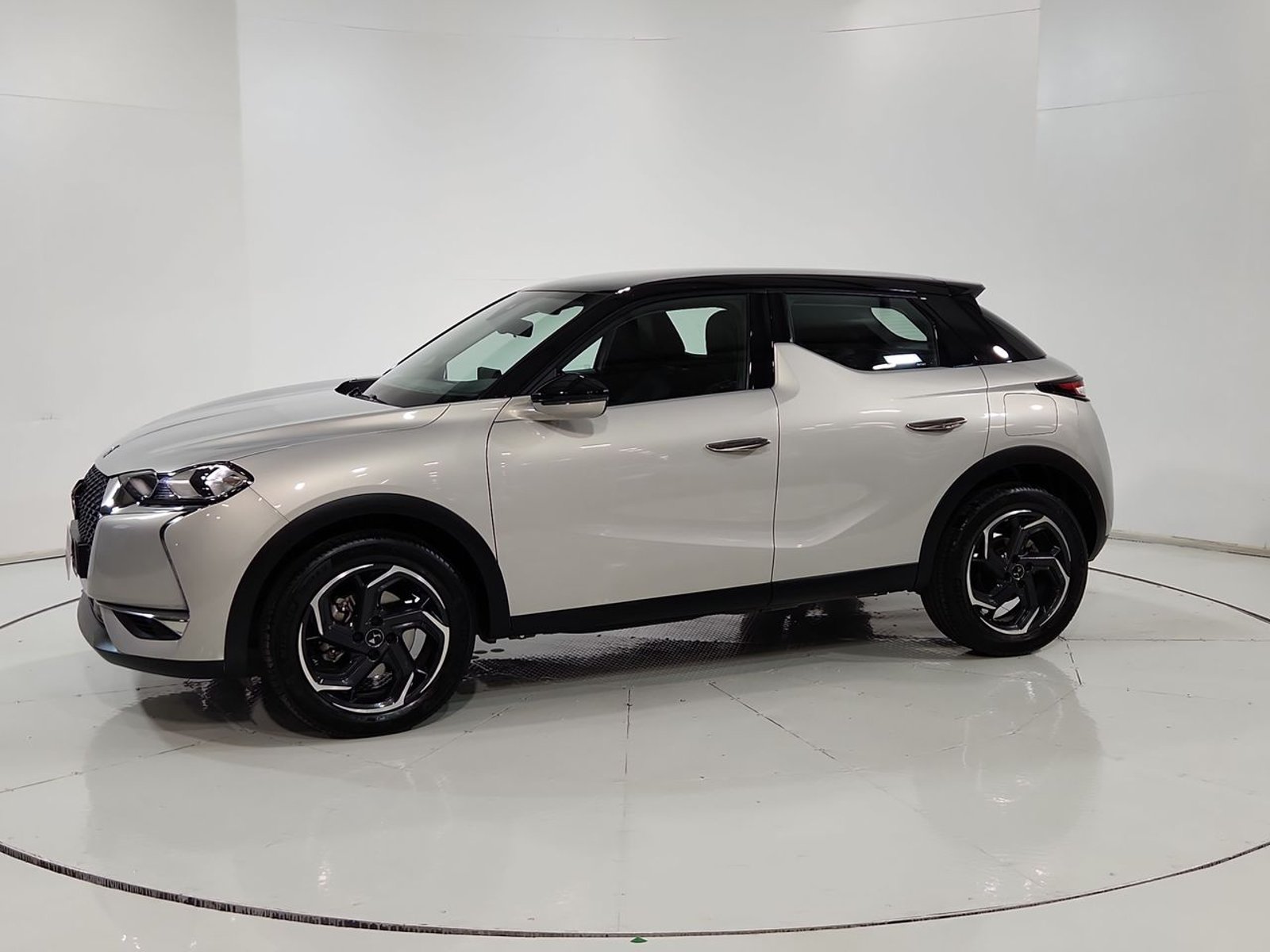 Ds DS3 3 CROSSBACK HDI 1.2 AUT 2023 - Imagen 4 de 20