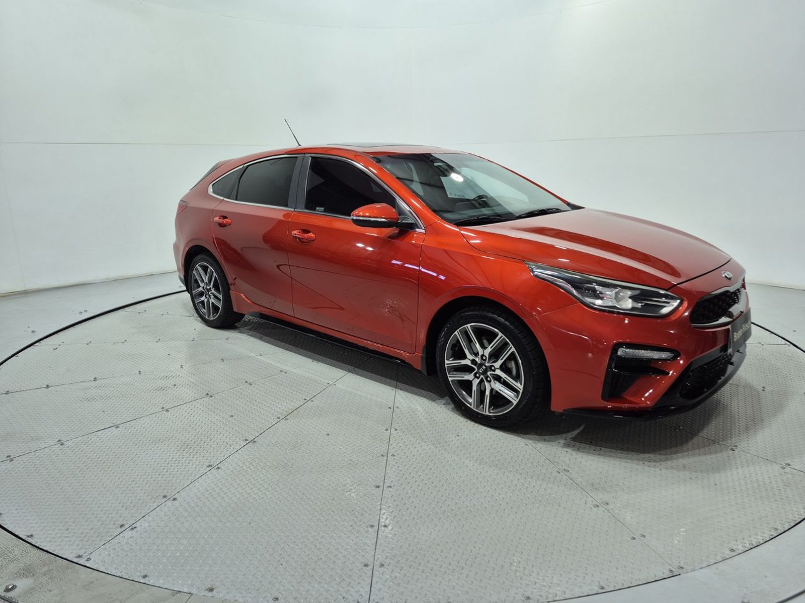 Kia CERATO 5 BD TGDI HATCH BACK 1.6 2020 - Imagen 11 de 20
