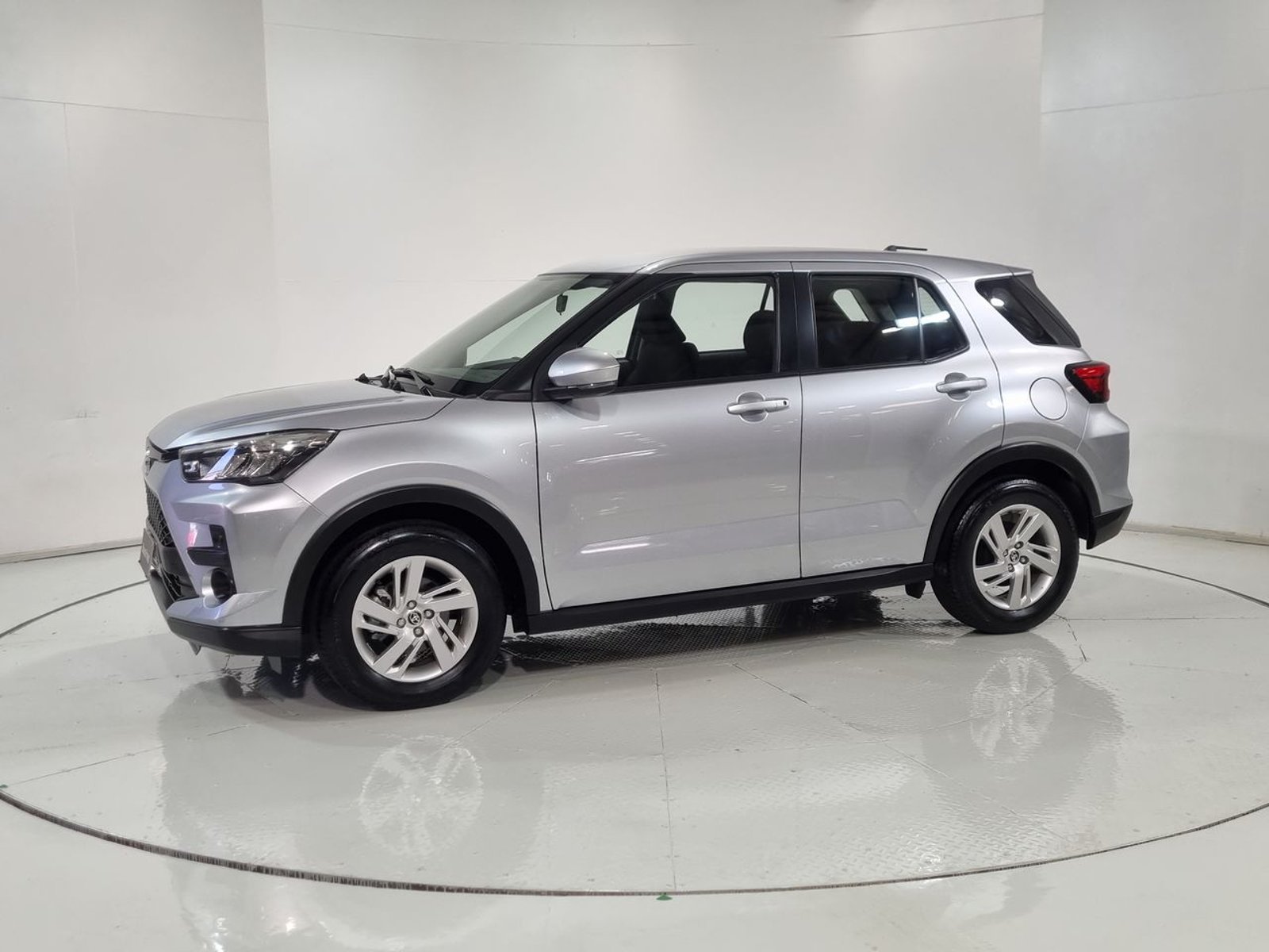 Toyota RAIZE CVT 1.2 AUT 2023 - Imagen 4 de 20