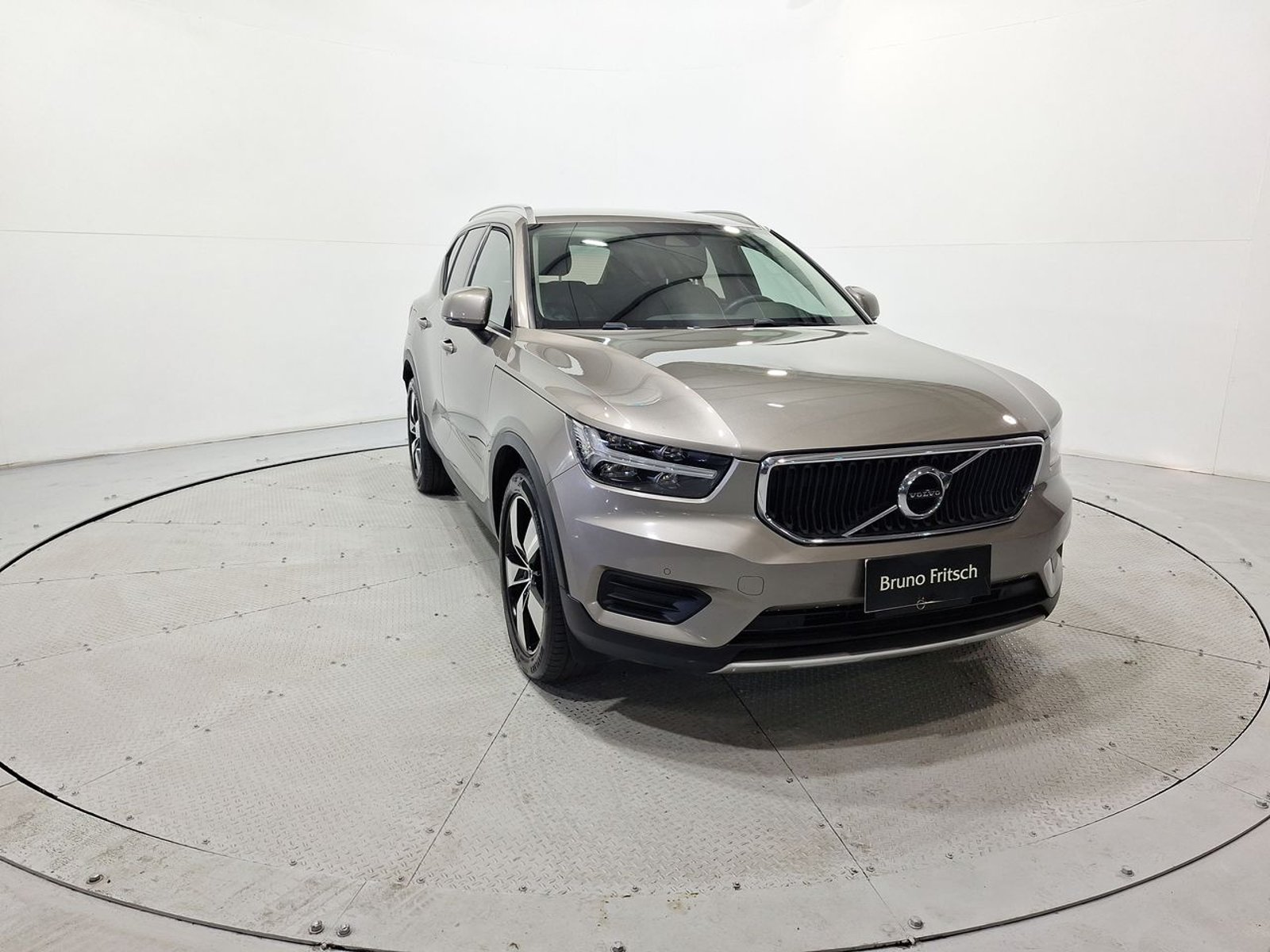 Volvo XC40 T4 FWD 2.0 AUT 2022 - Imagen 10 de 18