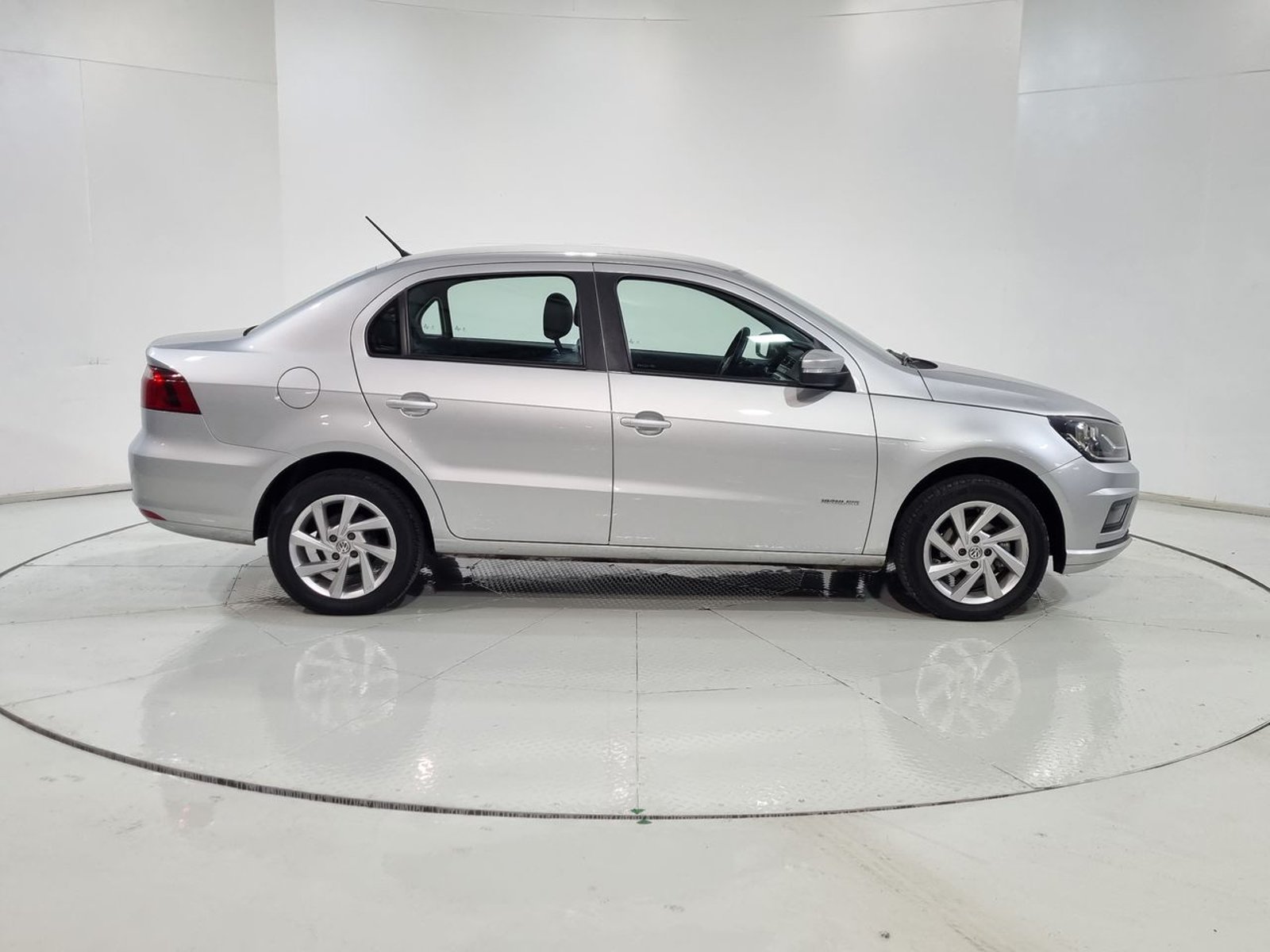 Volkswagen VOYAGE 1.6 AUT 2022 - Imagen 13 de 20