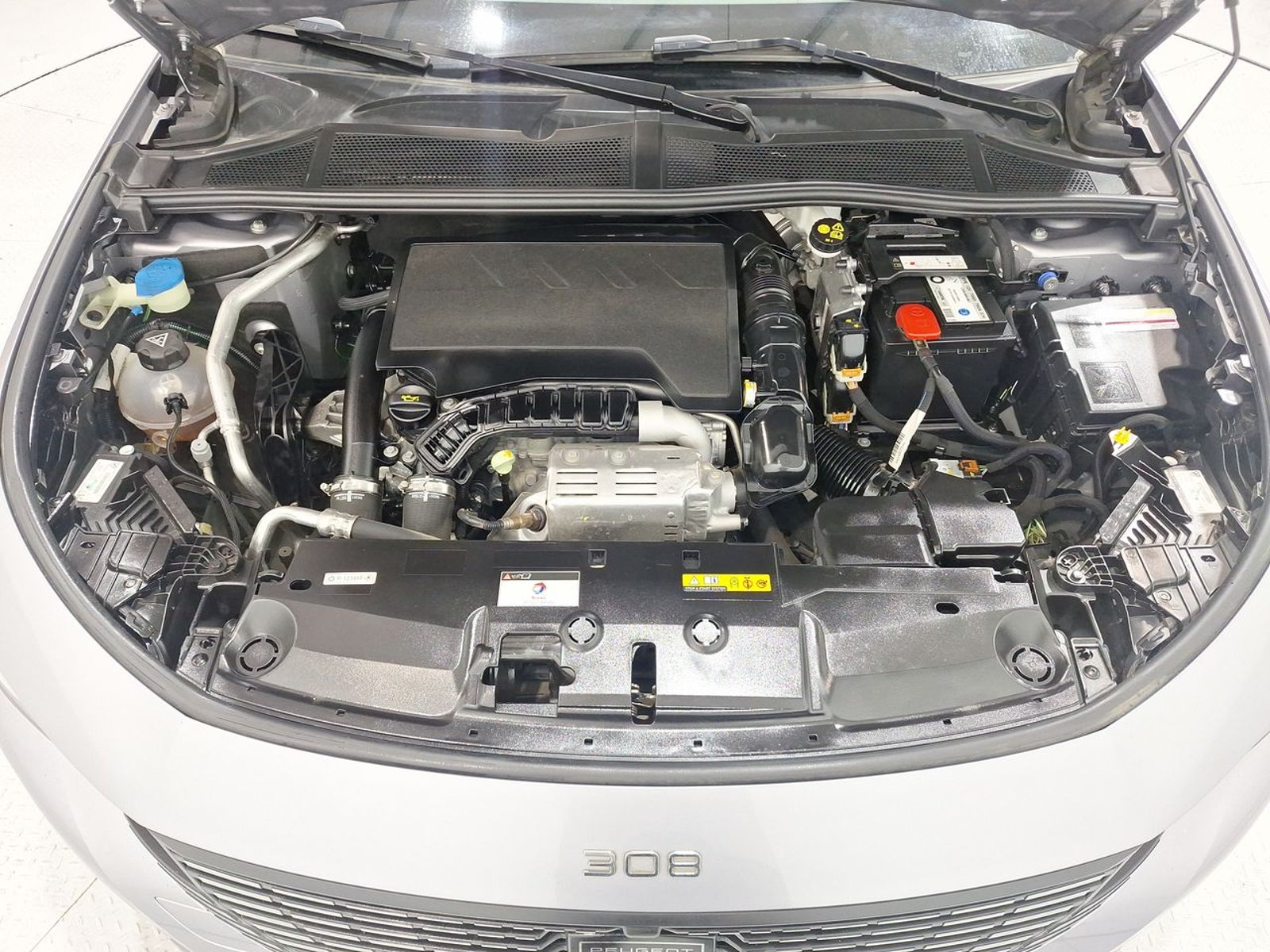 Peugeot 308 PURETECH 1.2 AUT 2024 - Imagen 15 de 20