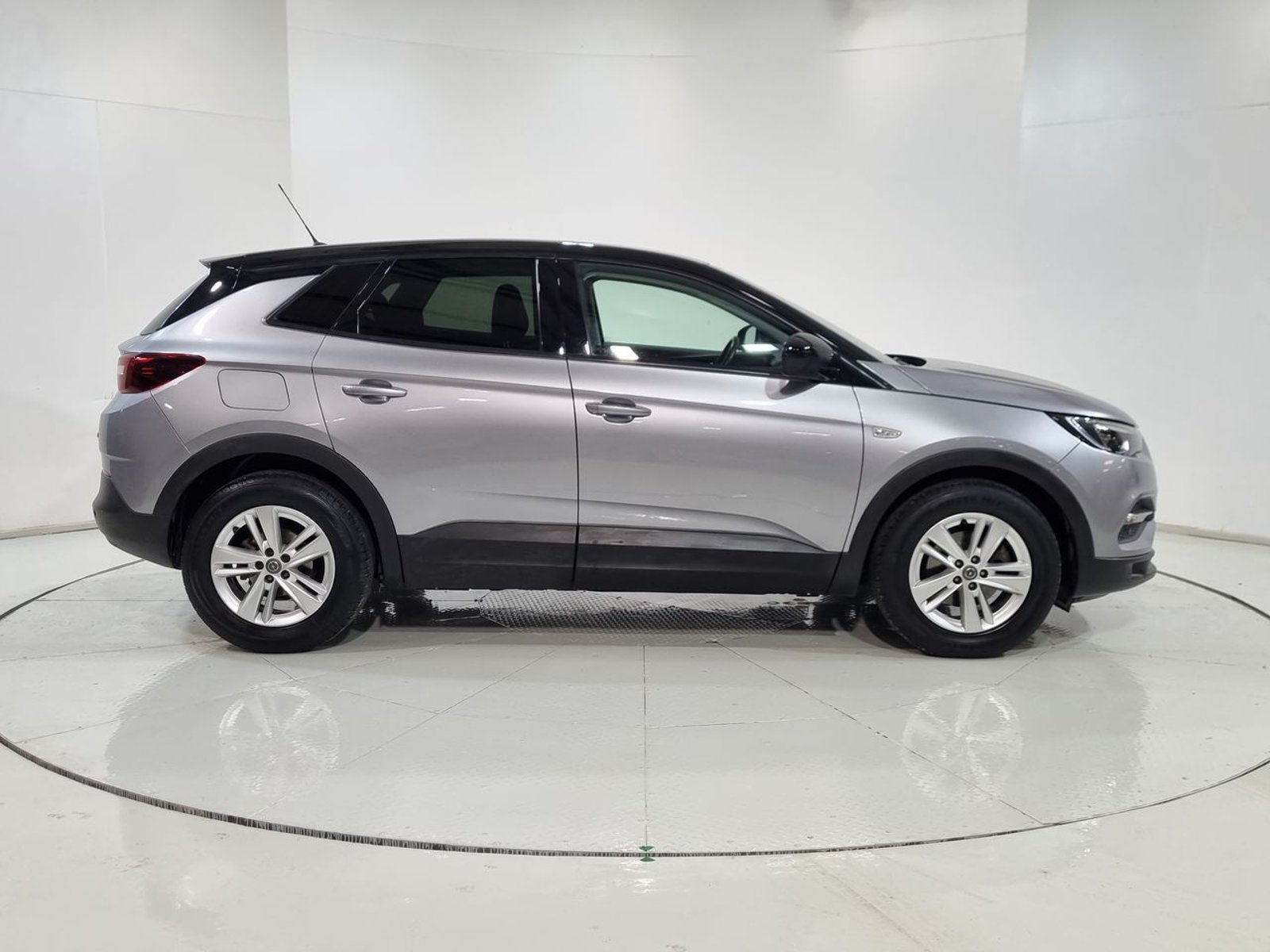 Opel GRANDLAND X GRANDLAND 1.2L 2021 - Imagen 13 de 20