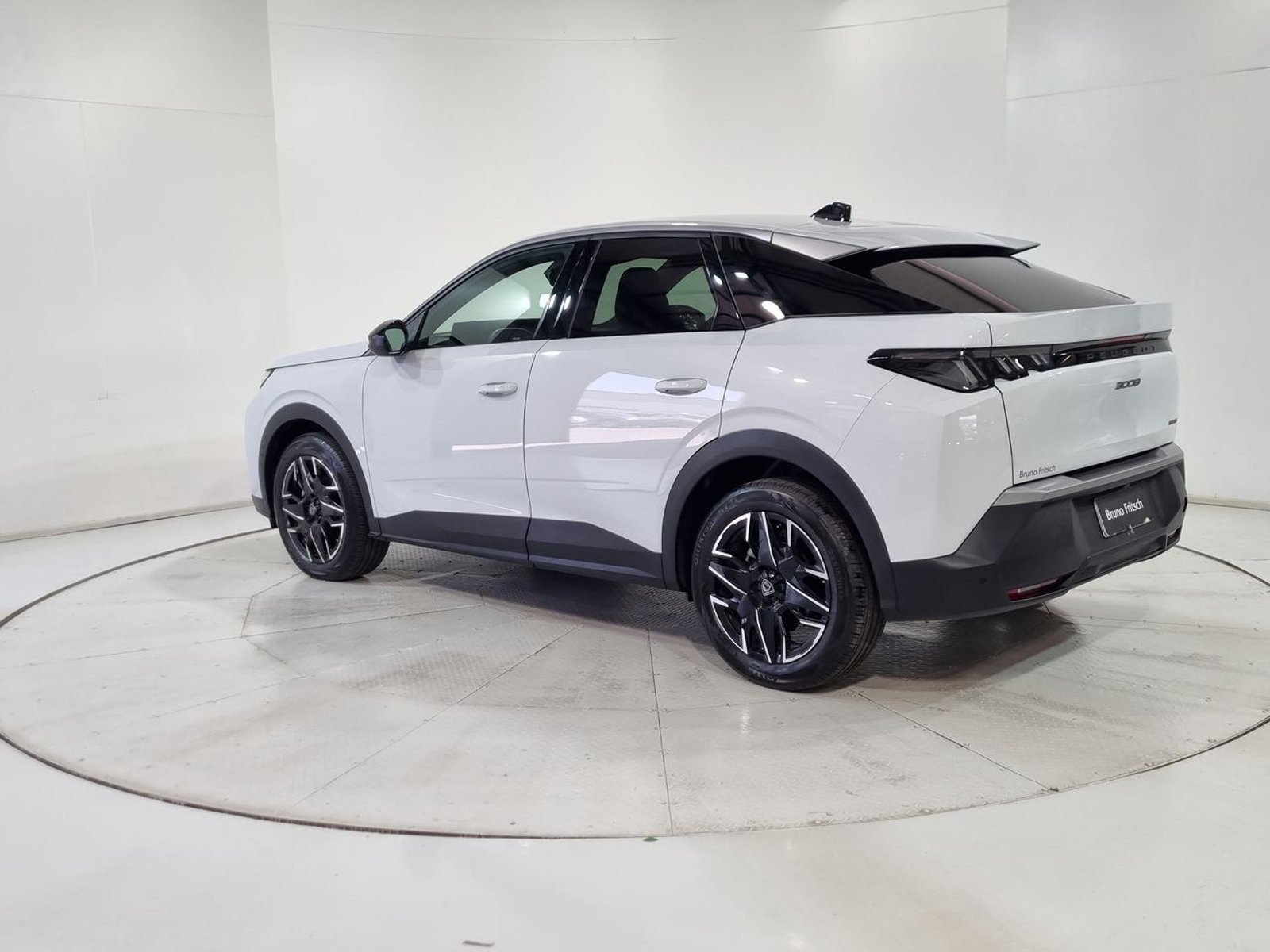 Peugeot 3008 PREMIER 1.2 AUT 2025 - Imagen 7 de 20