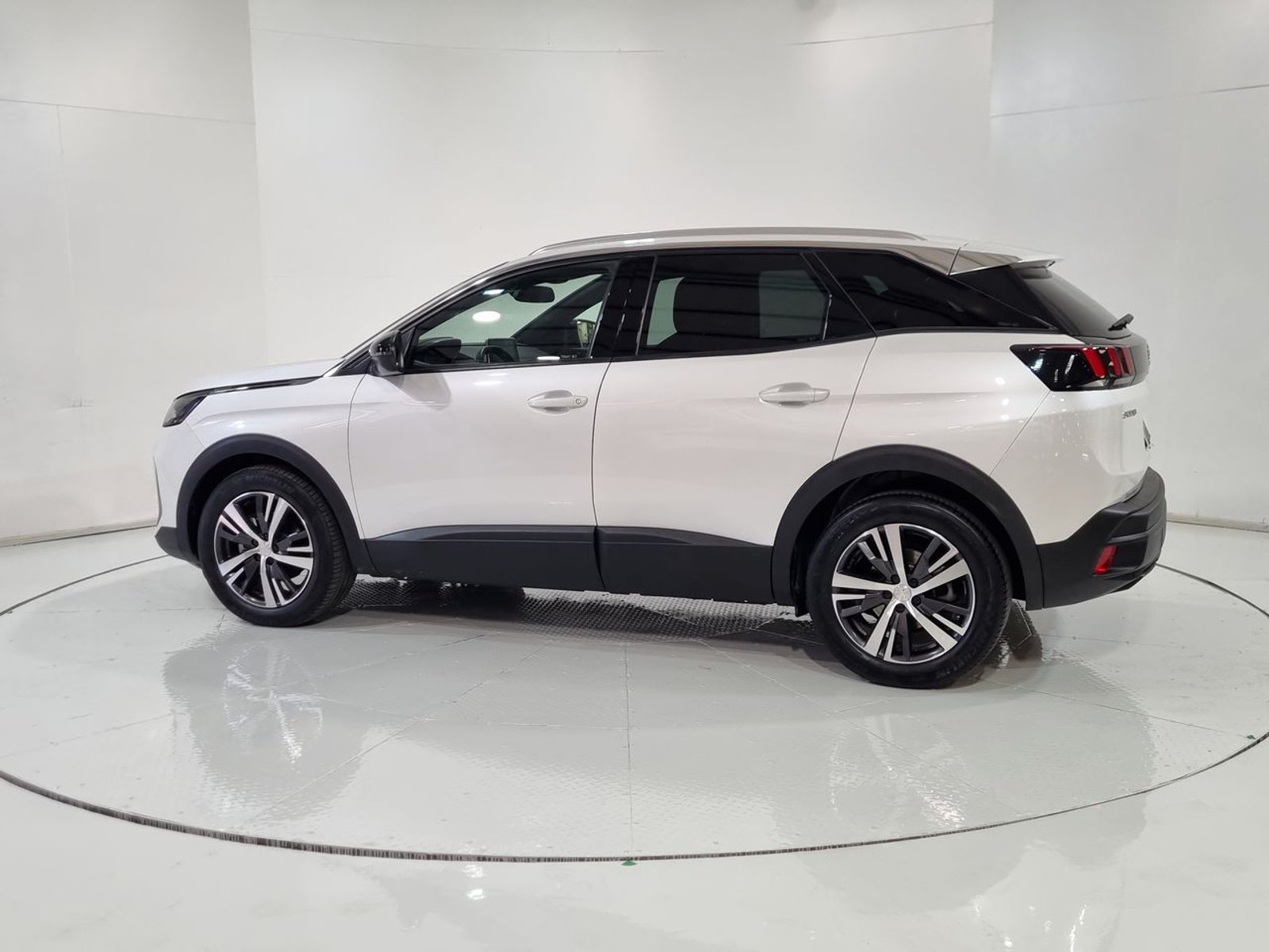 Peugeot 3008 PURETECH 1.2L 2024 - Imagen 6 de 20