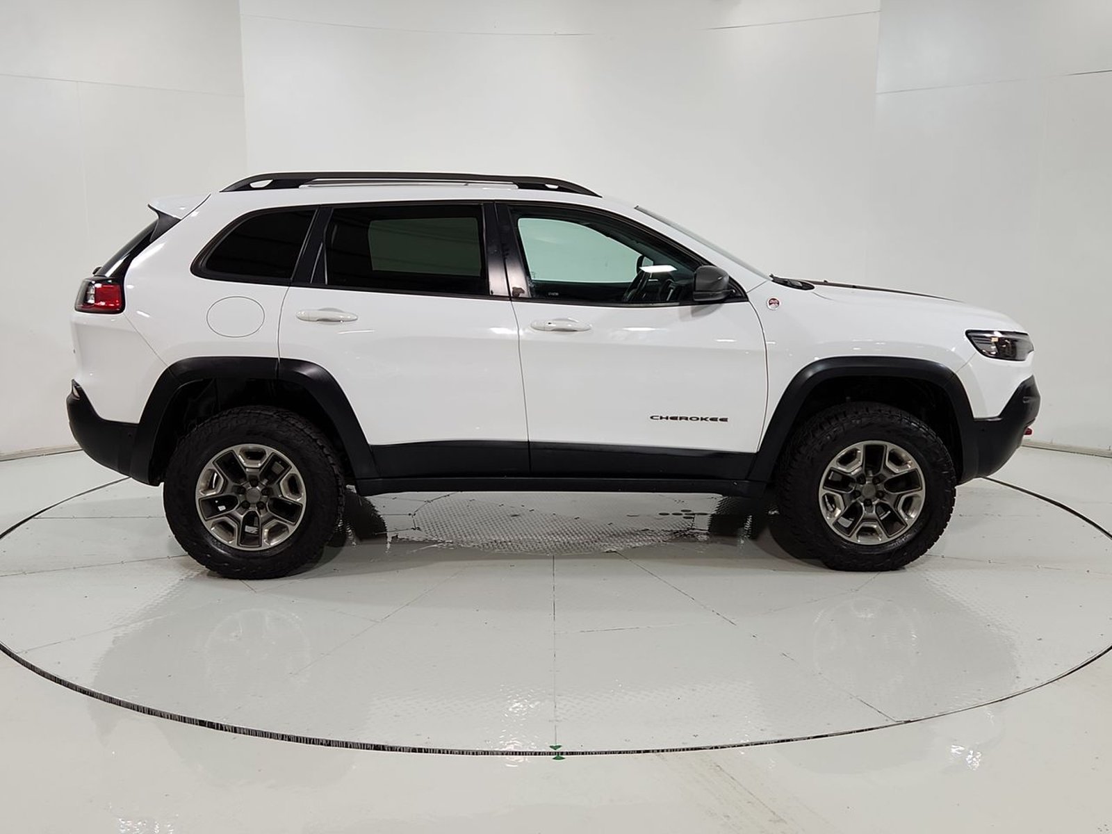 Jeep CHEROKEE 4X4 3.2 AUT 2020 - Imagen 13 de 20