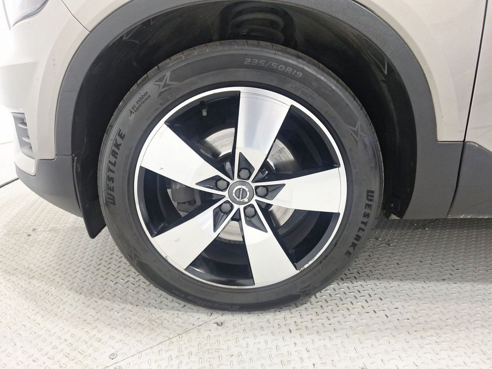 Volvo XC40 T4 FWD 2.0 AUT 2022 - Imagen 12 de 18