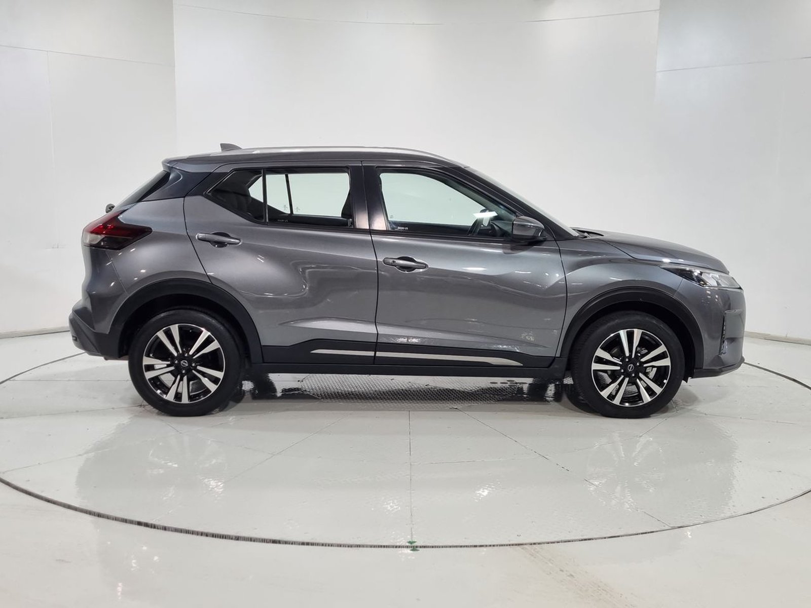 Nissan KICKS 1.6 2023 - Imagen 13 de 20