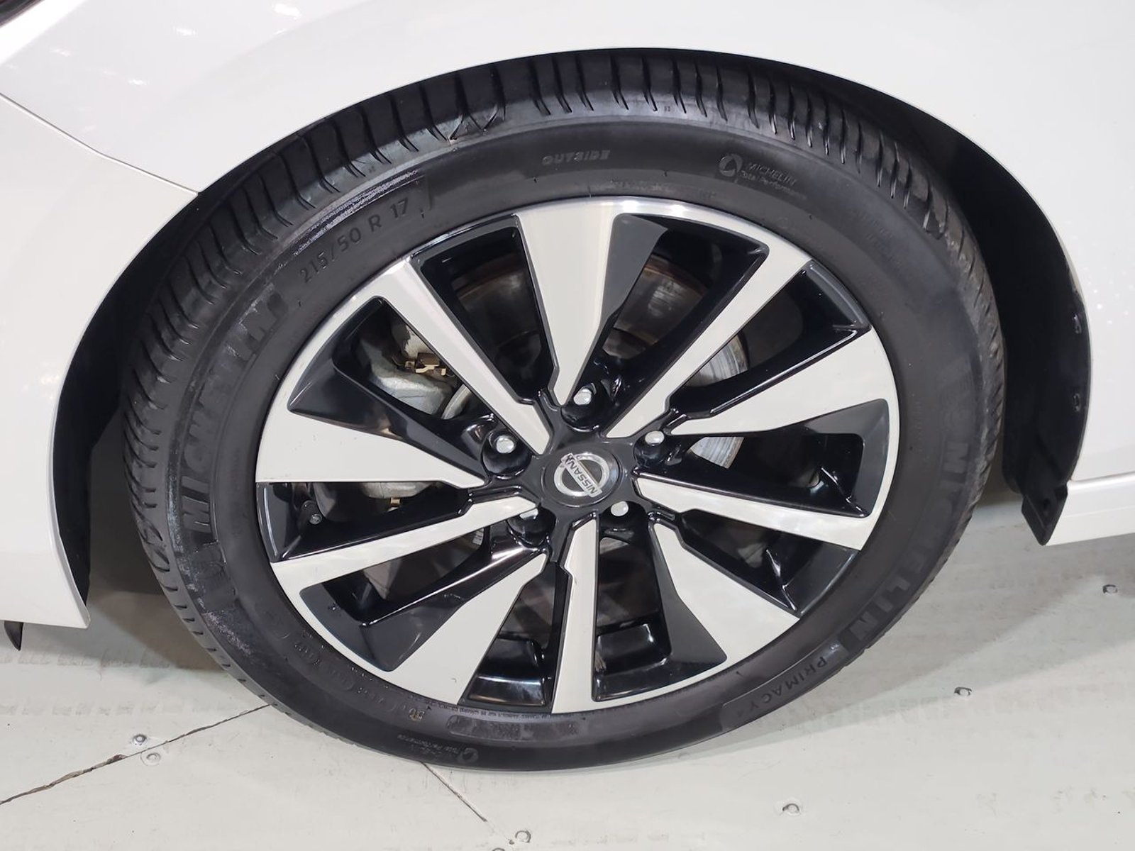 Nissan SENTRA 4X2 2.0 AUT 2024 - Imagen 18 de 20