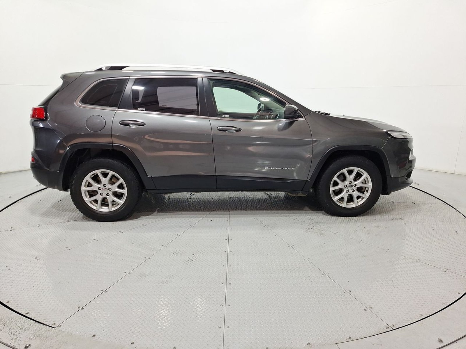 Jeep CHEROKEE LTD 4X4 3.2 AUT 2018 - Imagen 10 de 20