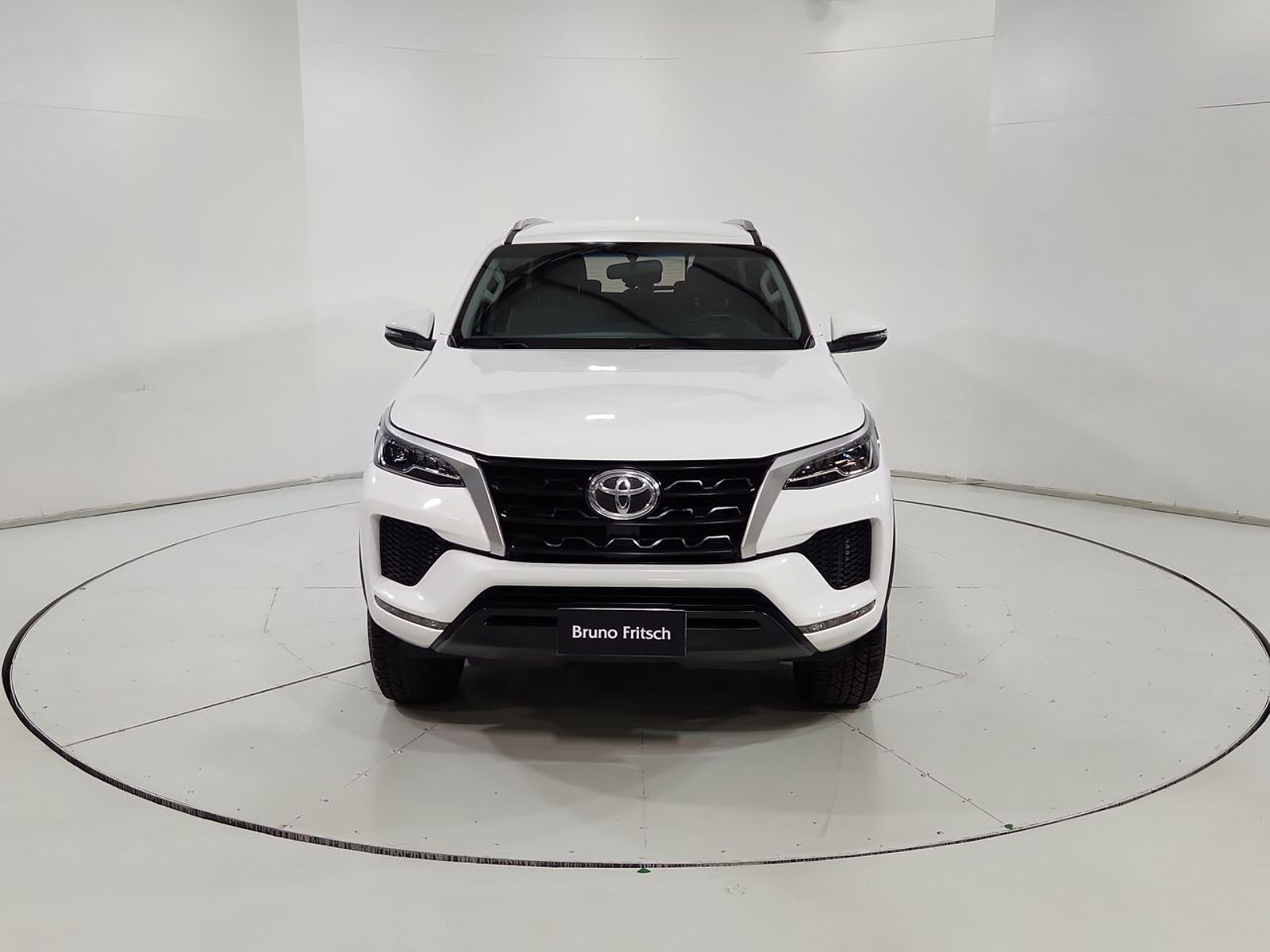 Toyota FORTUNER SRV 2.7 AUT 2022 - Imagen 17 de 20
