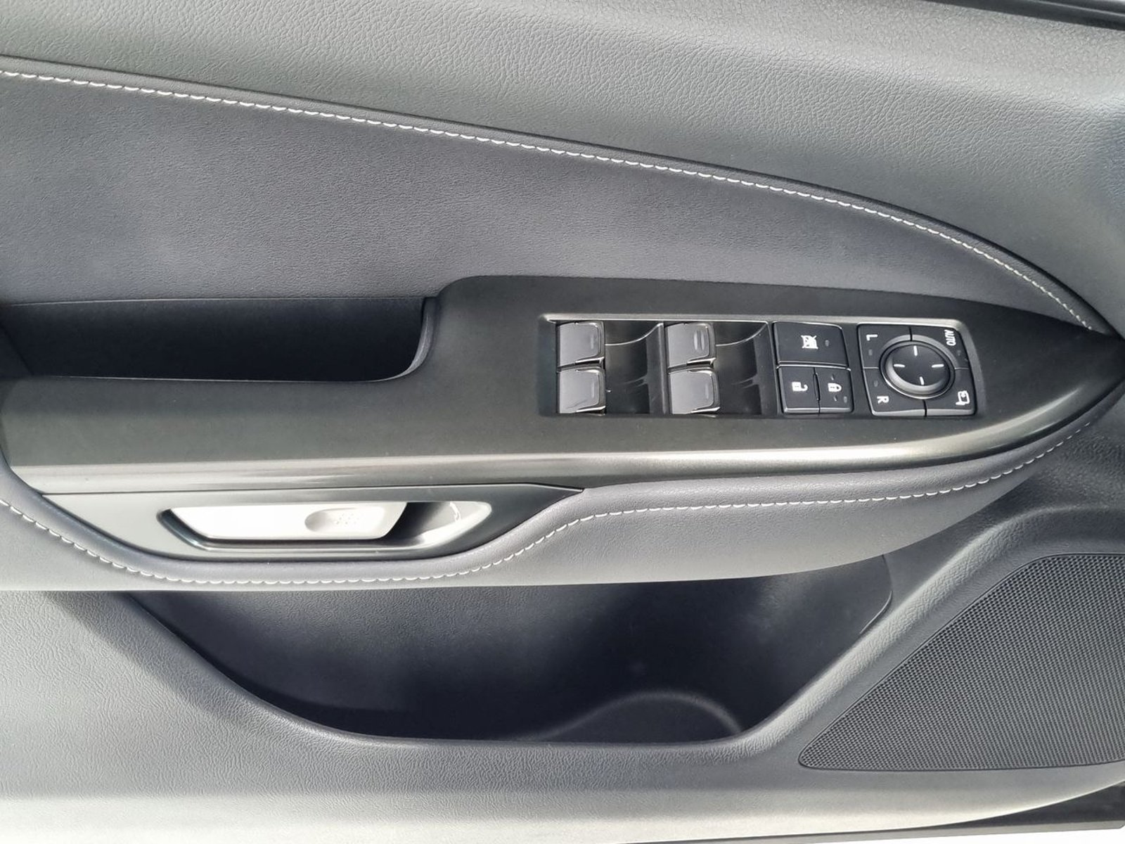 Lexus NX350H NX 350H 2.5 AUT 2025 - Imagen 20 de 20