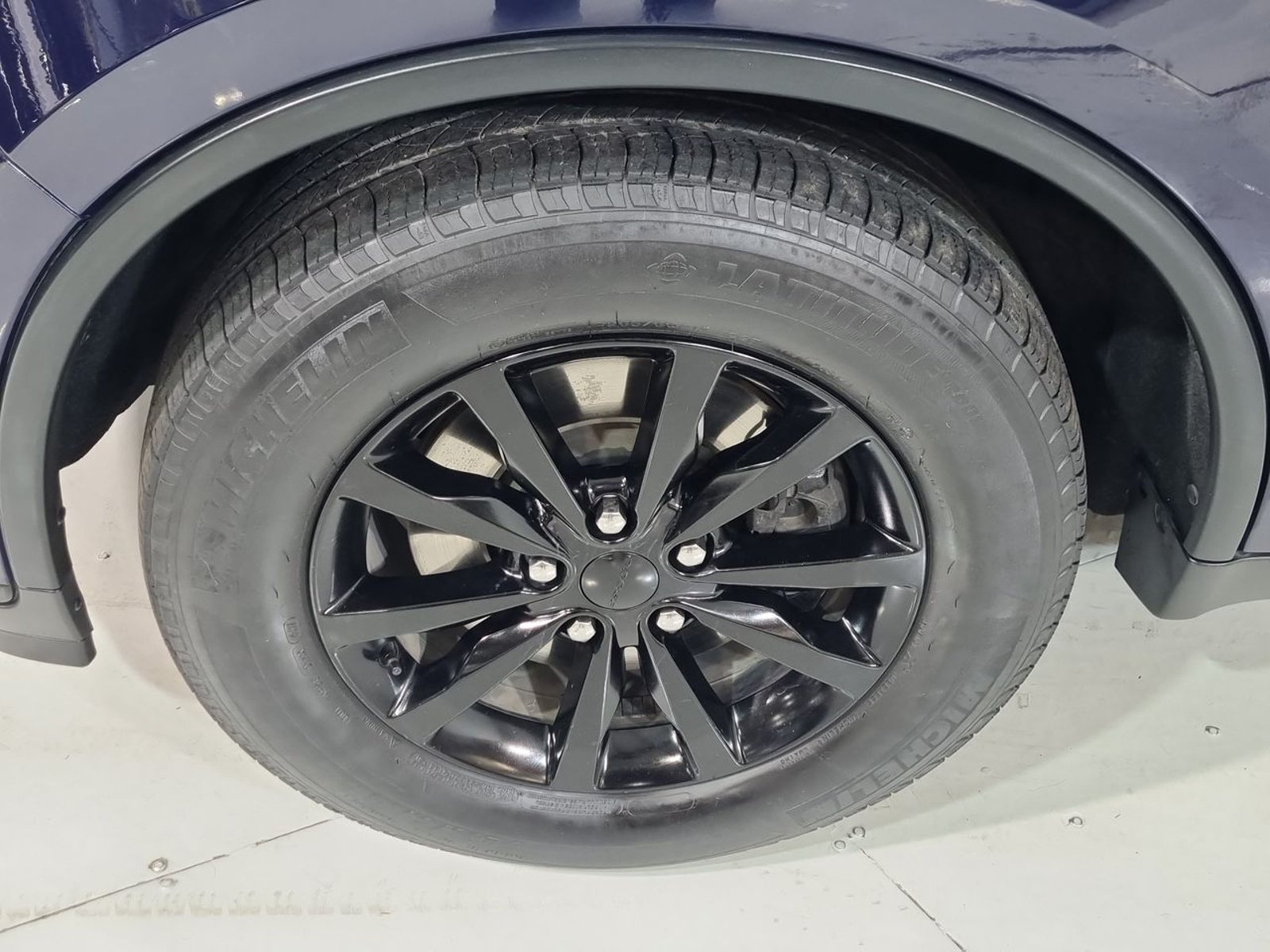Dodge DURANGO SXT 3.6 AUT 2019 - Imagen 18 de 20