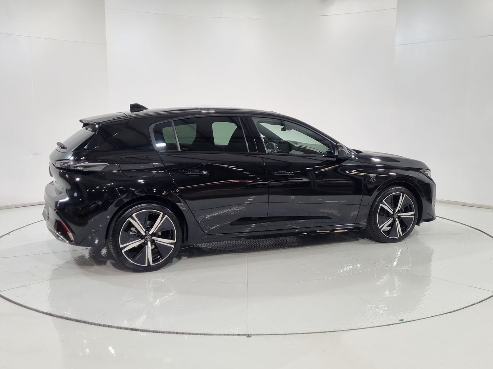 Peugeot 308 PURETECH 1.2 AUT 2025 - Imagen 12 de 20