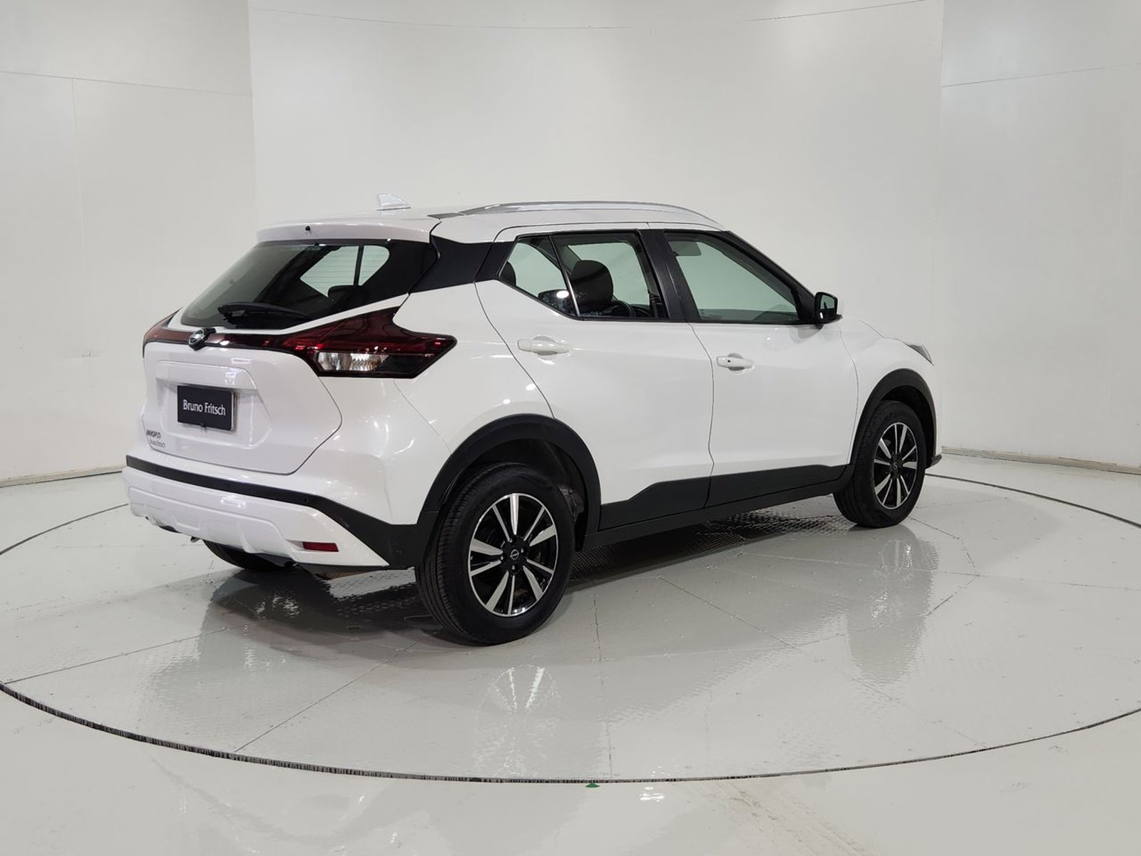 Nissan KICKS MT 1.6 2023 - Imagen 11 de 20
