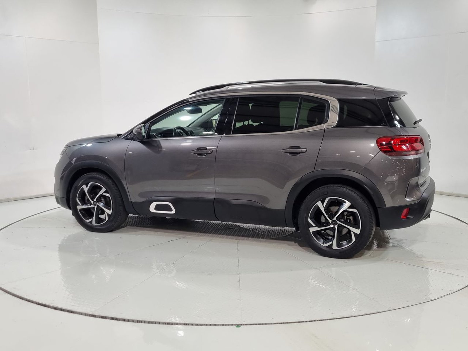 Citroen C5 AIRCROSS 1.6 AUT 2021 - Imagen 6 de 20