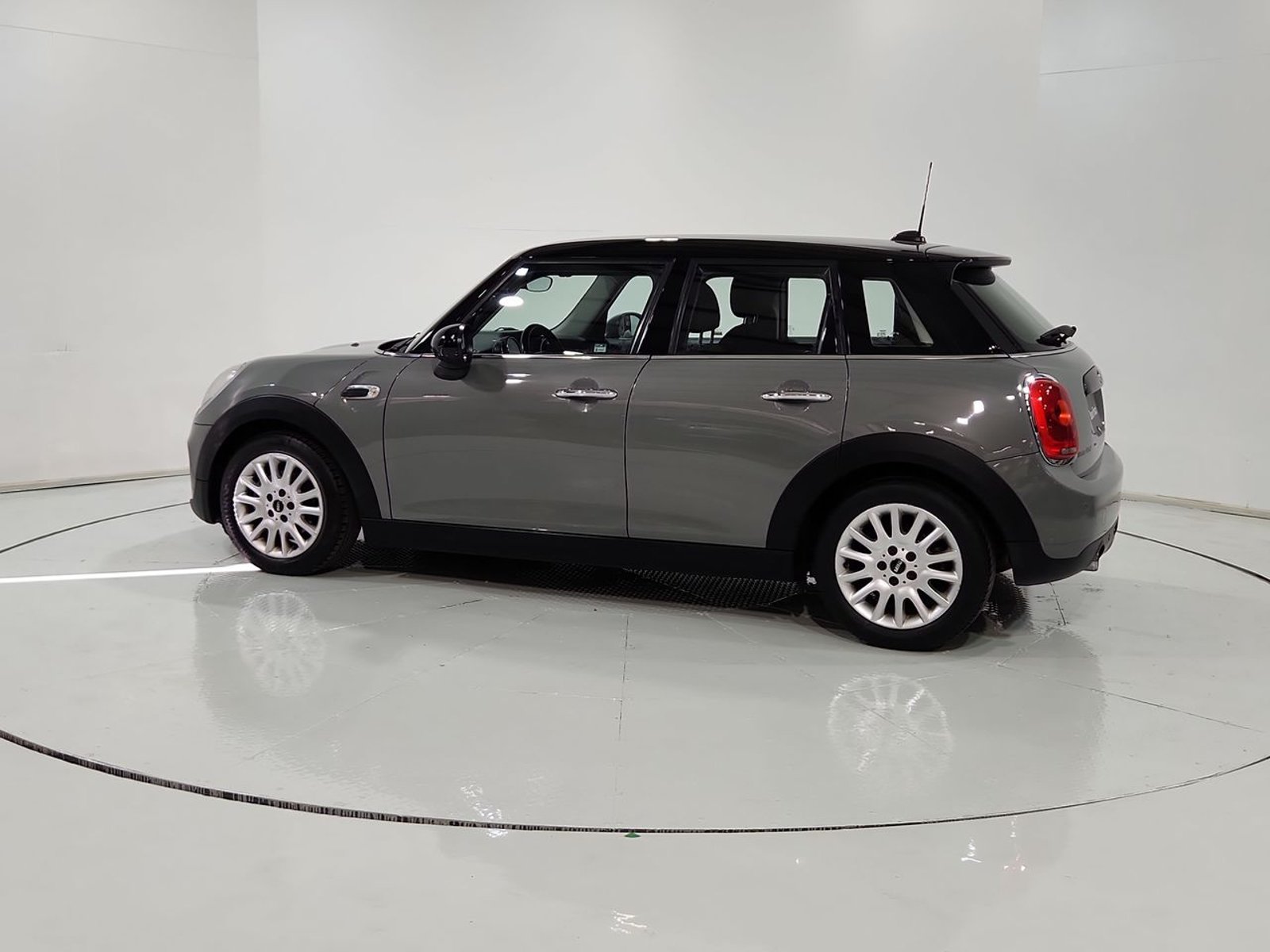 Mini COOPER F55 COOPER PEPPER HB 1.5 2016 - Imagen 6 de 20